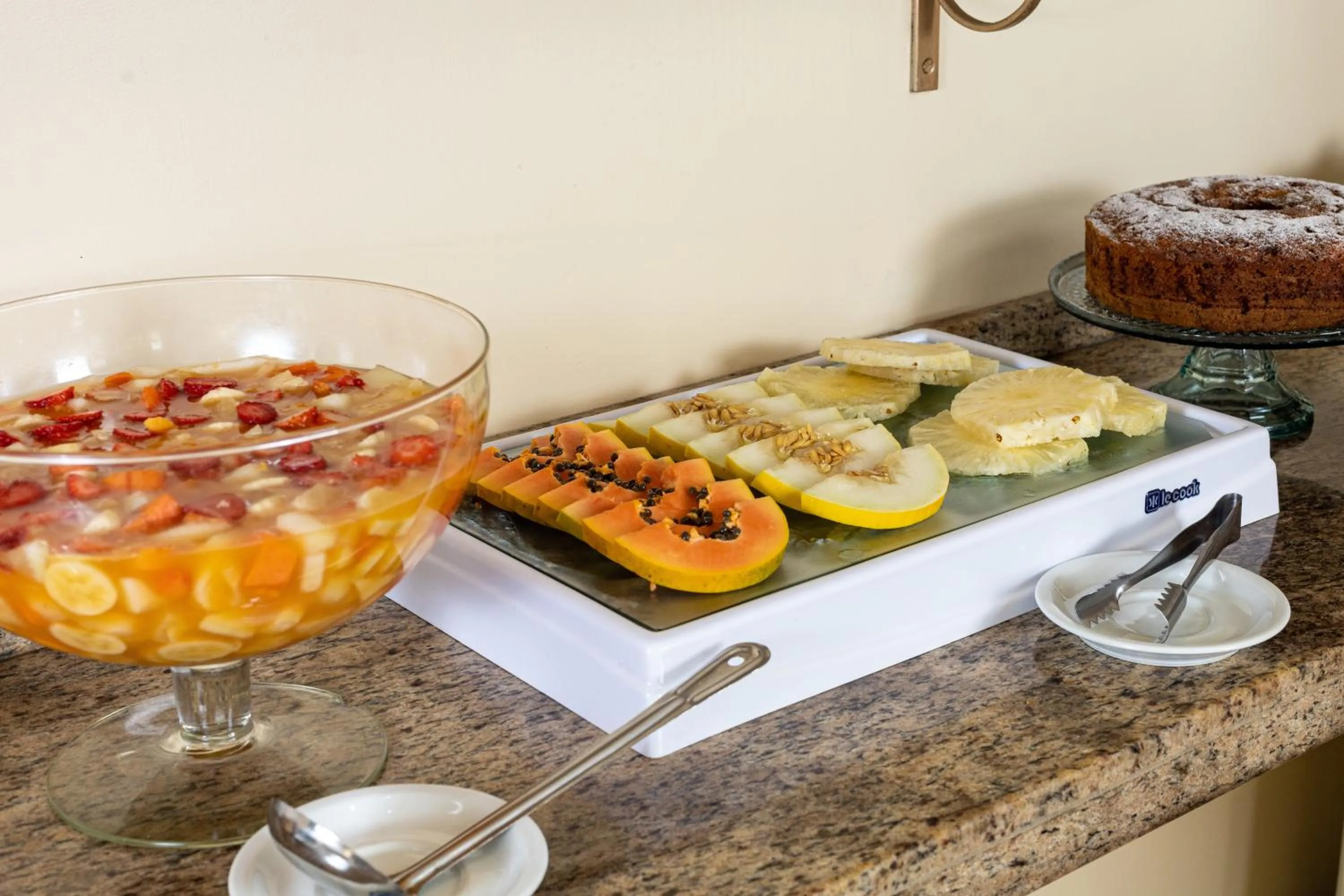 Breakfast in Gaivotas Praia Hotel