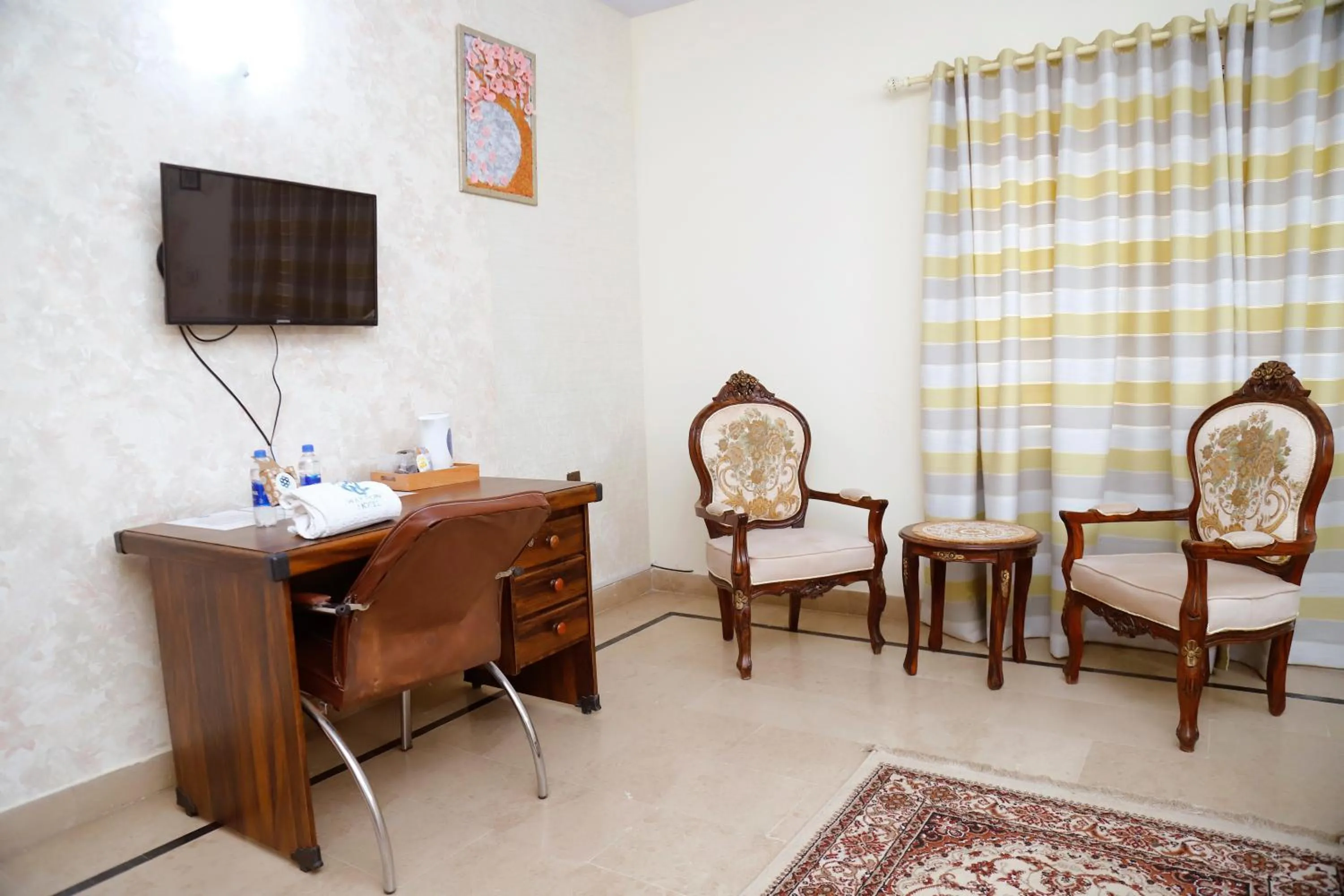 TV and multimedia in Waypoint Hotel