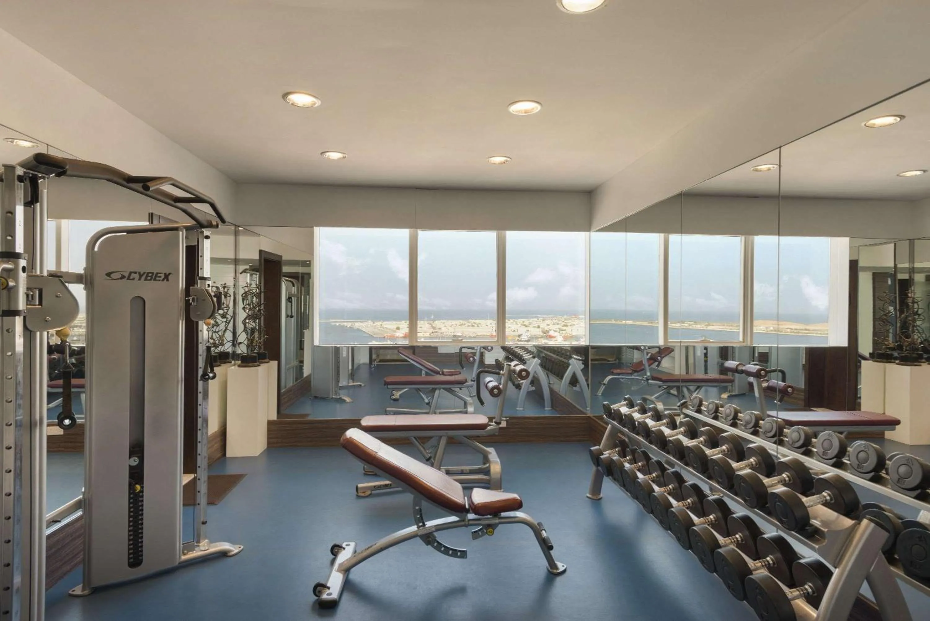 Fitness centre/facilities in Ramada Abu Dhabi Corniche
