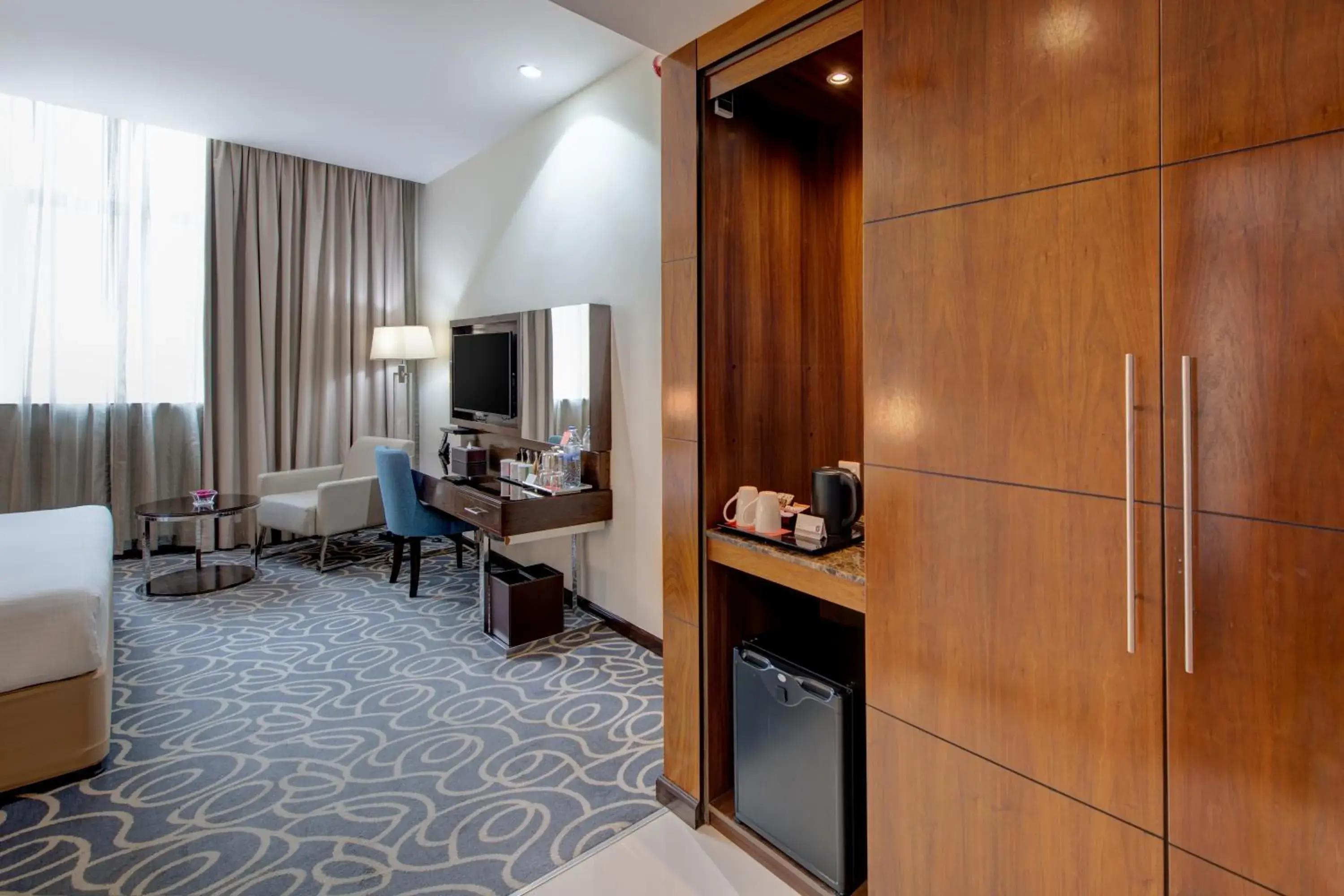 King Room with Roll-In Shower - Mobility/Hearing Accessible - Non-Smoking in Ramada Abu Dhabi Corniche King Room with Roll-In Shower - Mobility/Hearing Accessible - Non-Smoking in Ramada Abu Dhabi Corniche