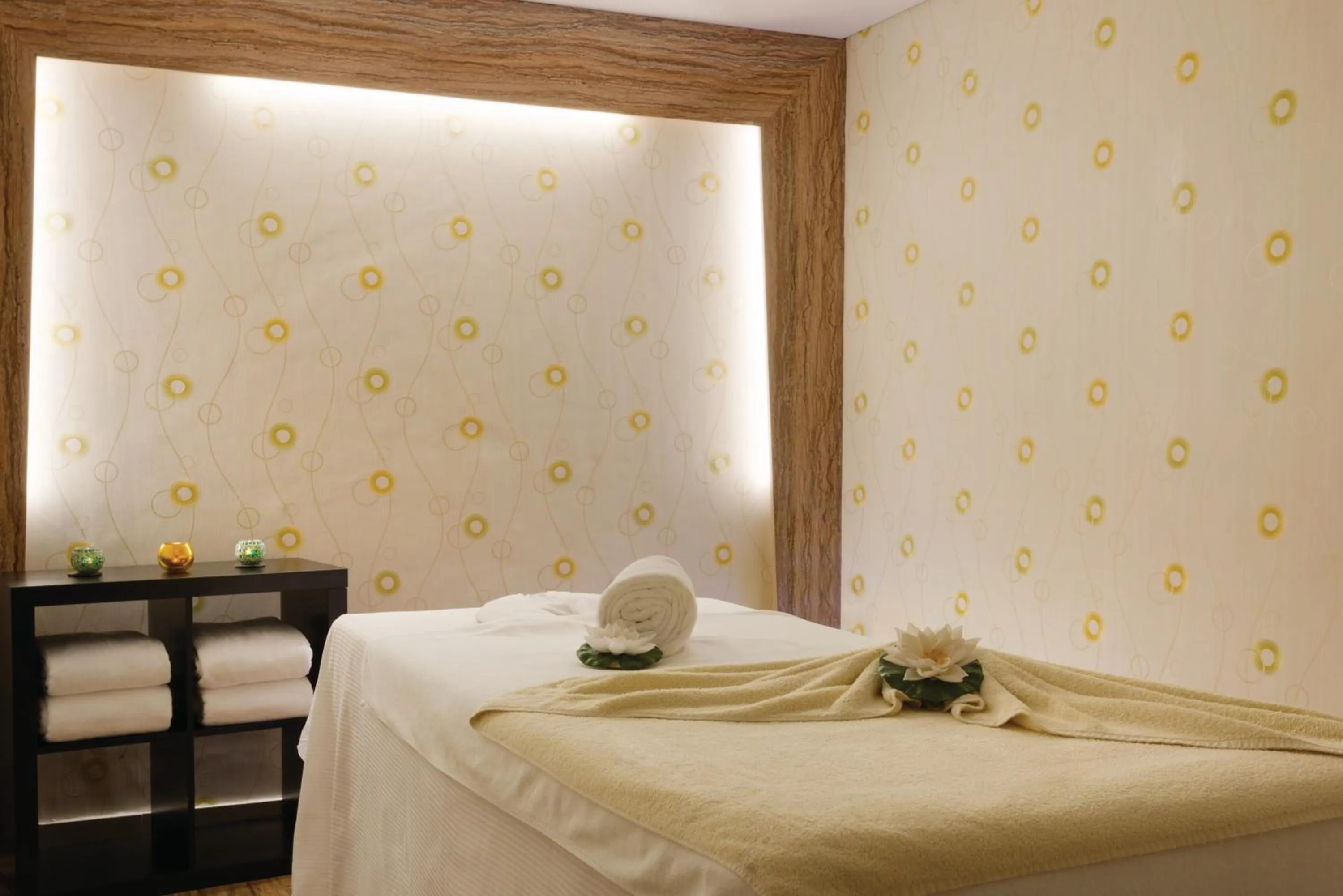 Massage, Bed in Ramada Abu Dhabi Corniche