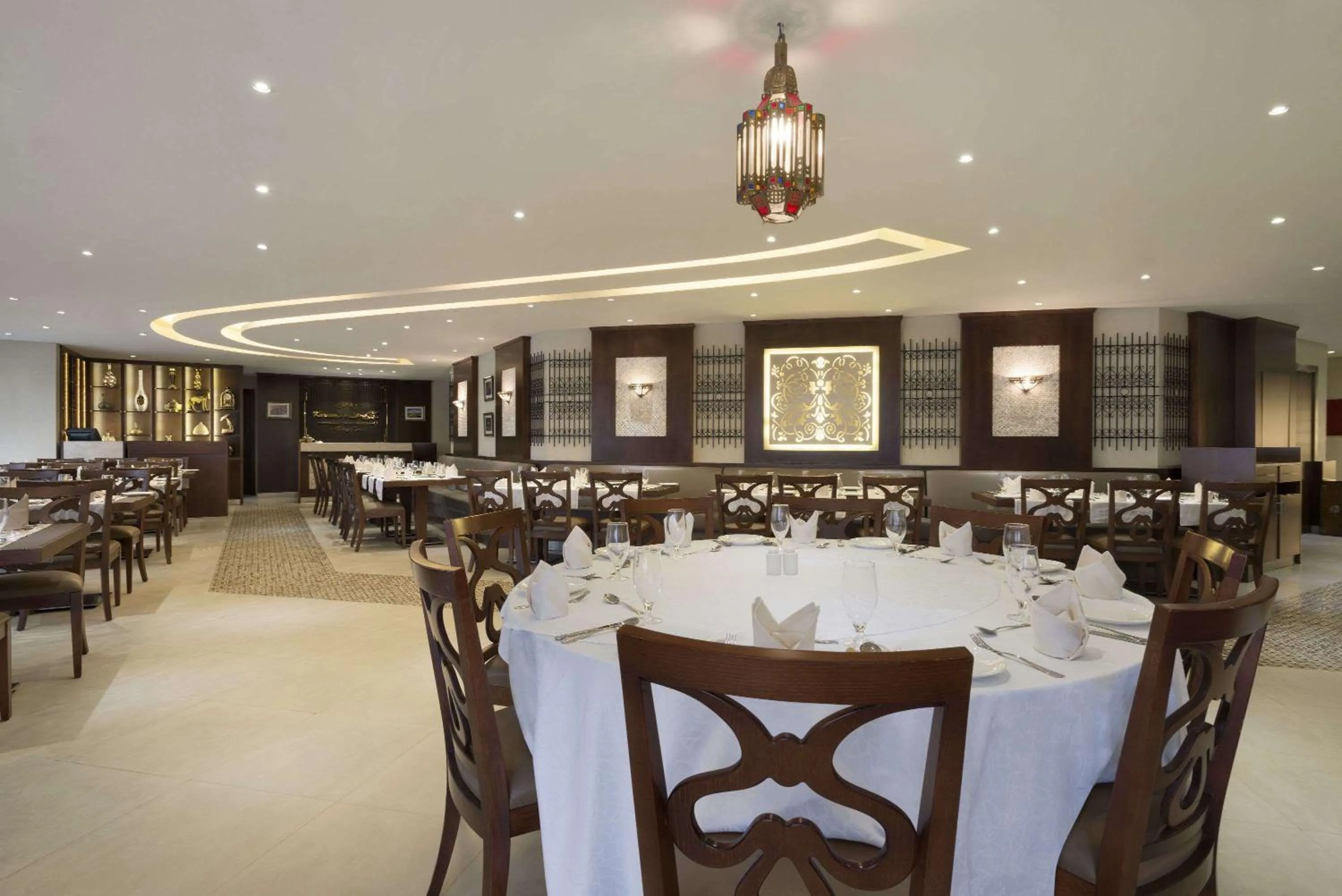 Restaurant/places to eat in Ramada Abu Dhabi Corniche