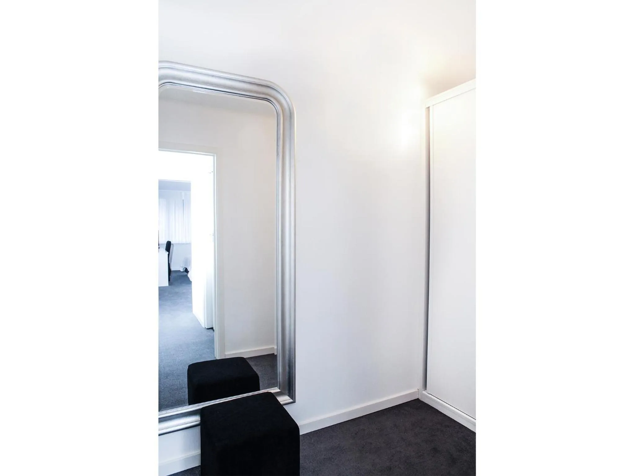 Decorative detail in Hotel Satellite