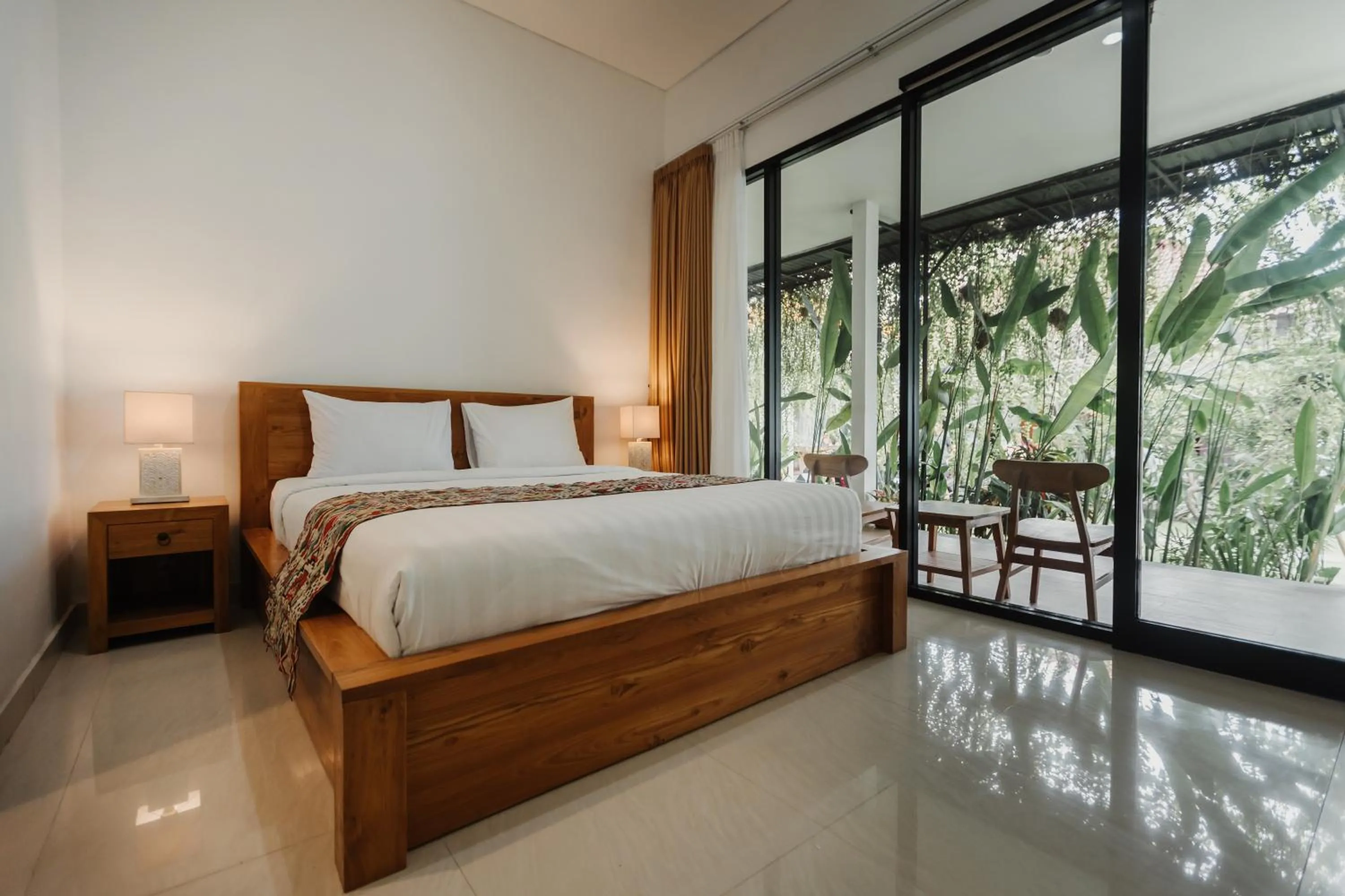 Bedroom, Bed in Dana's House