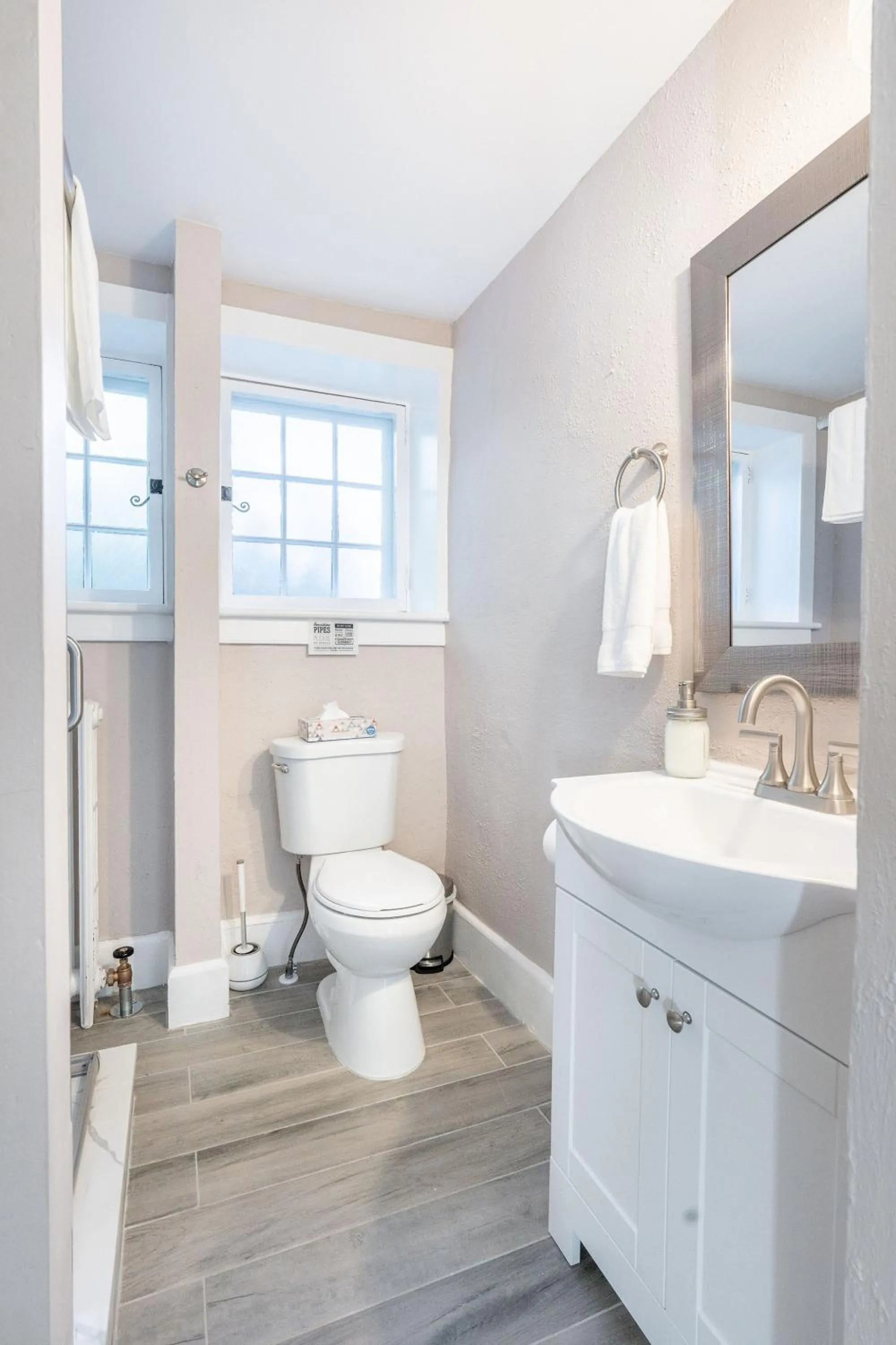 Shower in Chimney Hill Estate Inn