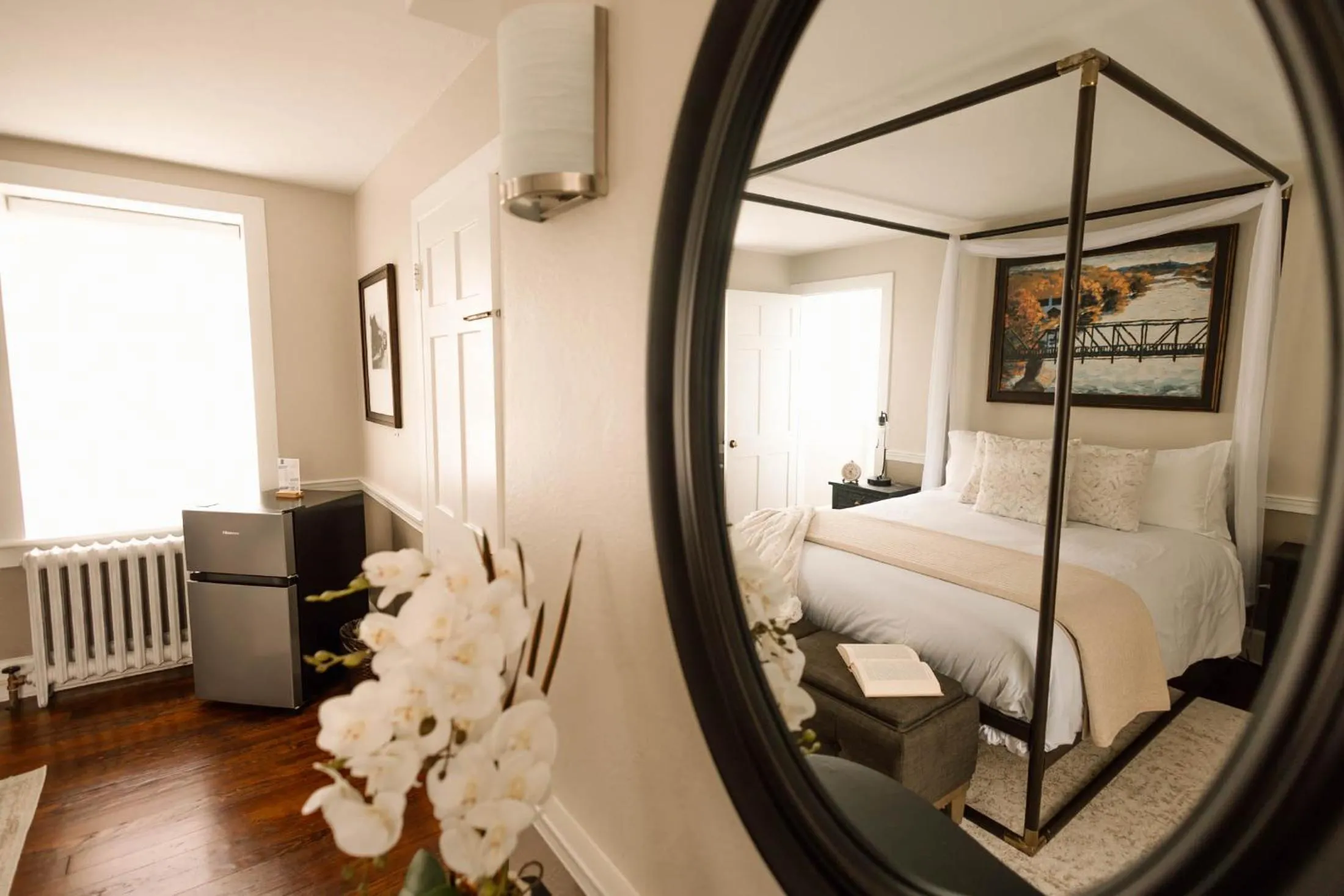 Bed in Chimney Hill Estate Inn