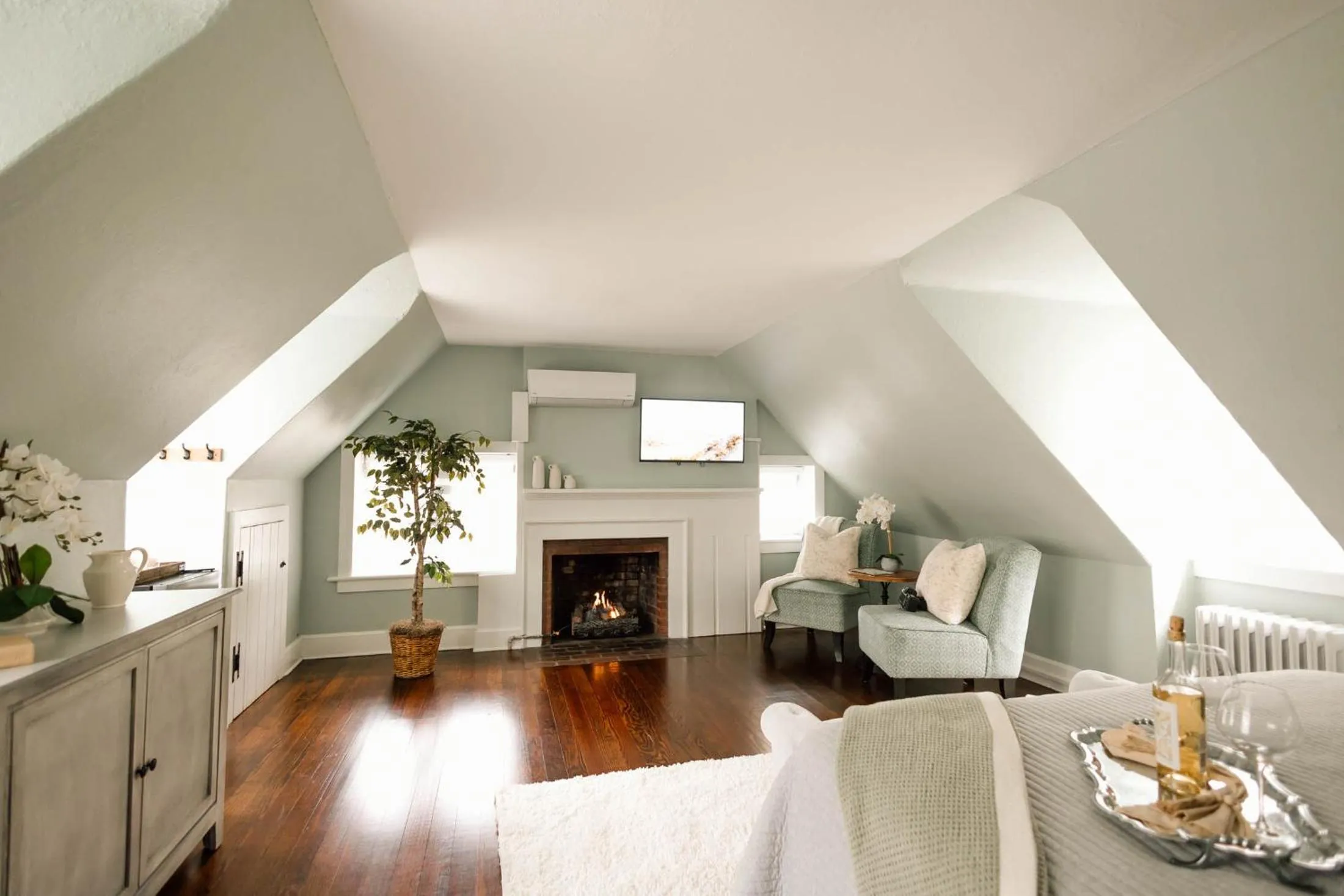 Chimney Hill Estate Inn