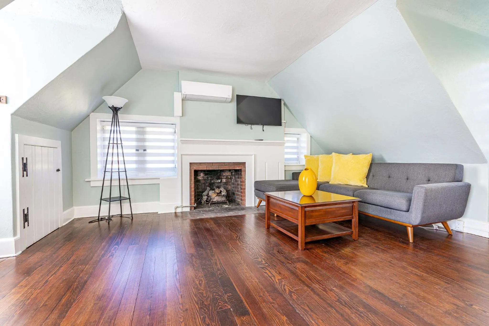 TV and multimedia in Chimney Hill Estate Inn