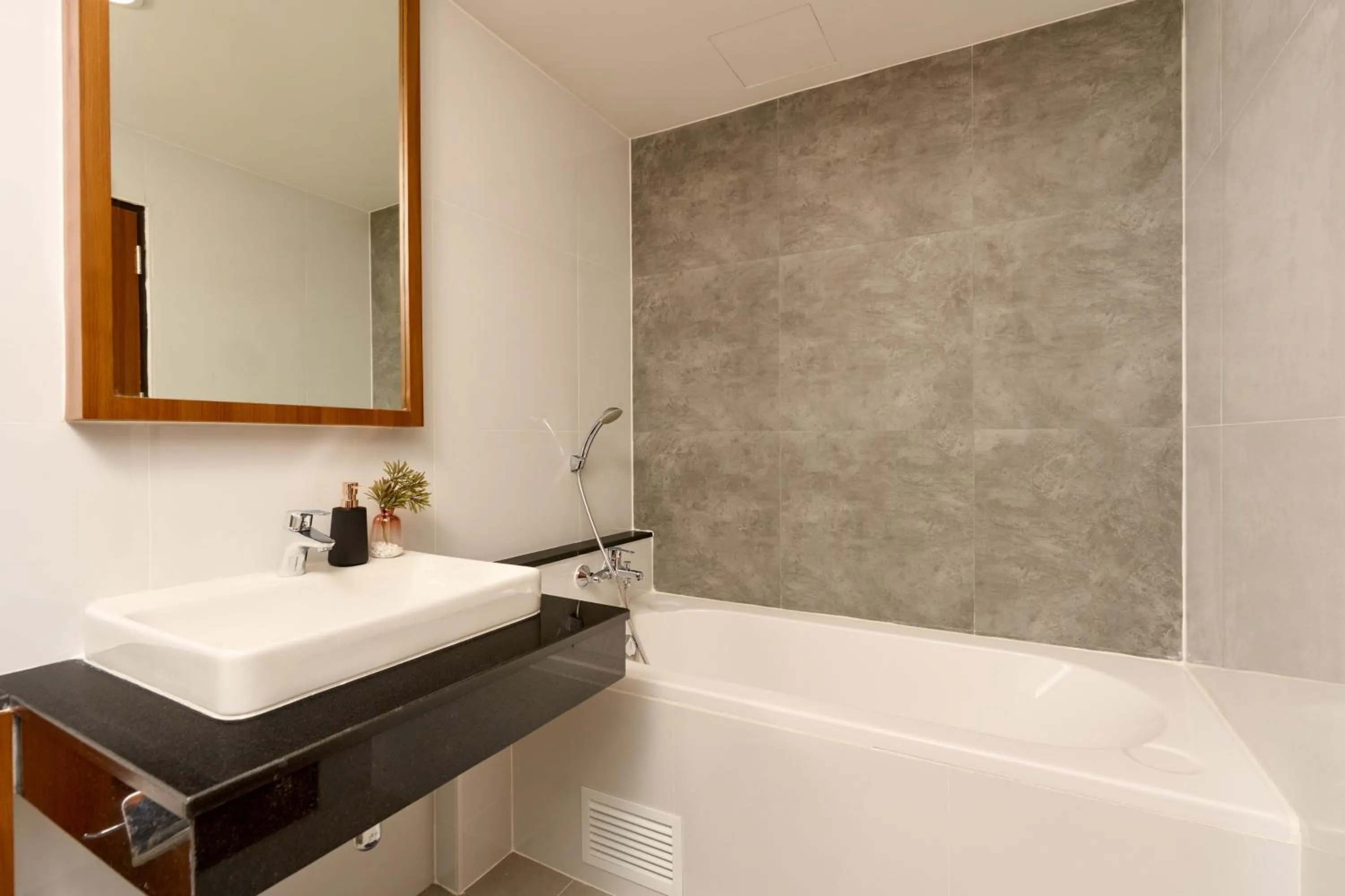 Bathroom in Be Phrasingh Hotel Chiang Mai