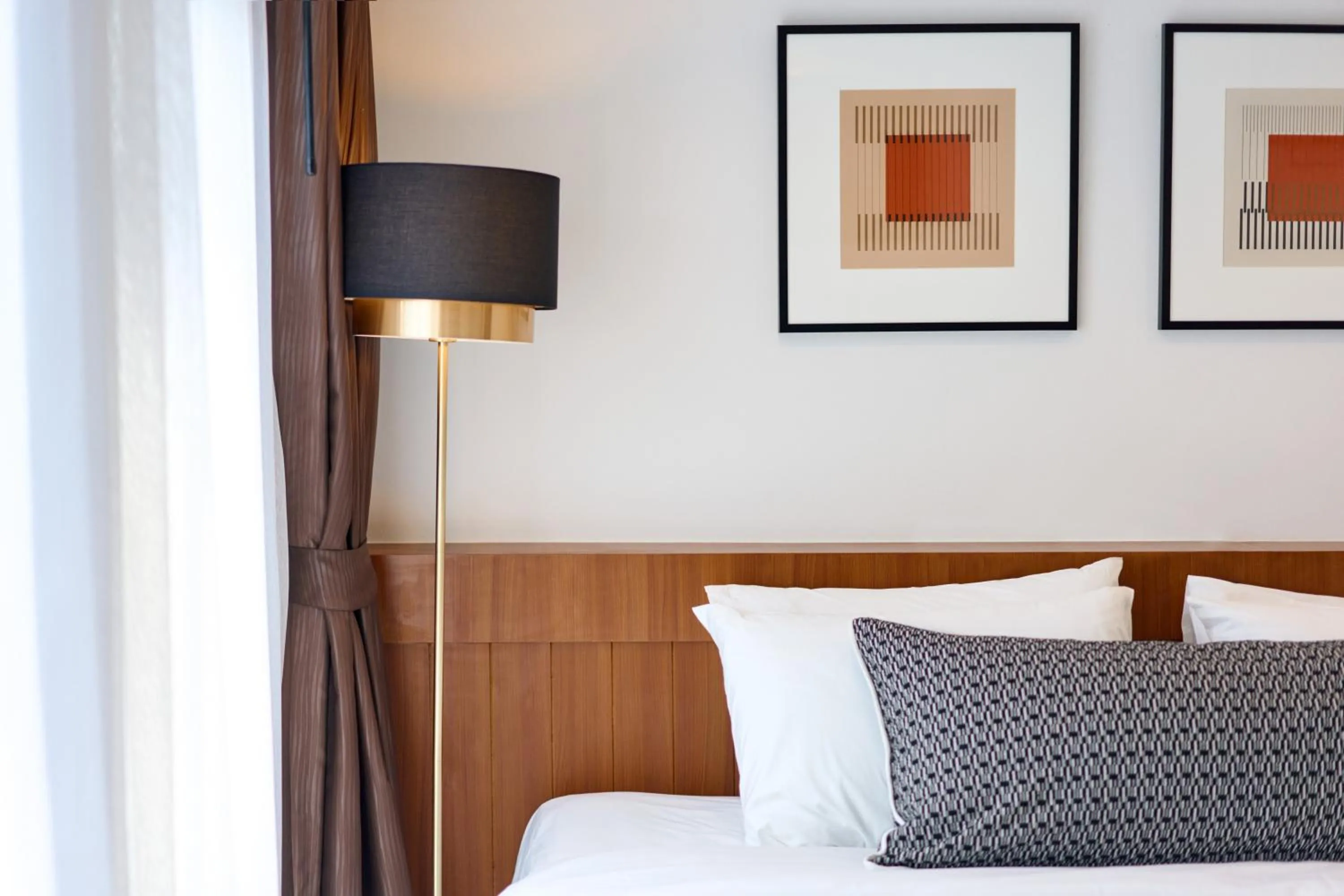 Bed in Be Phrasingh Hotel Chiang Mai