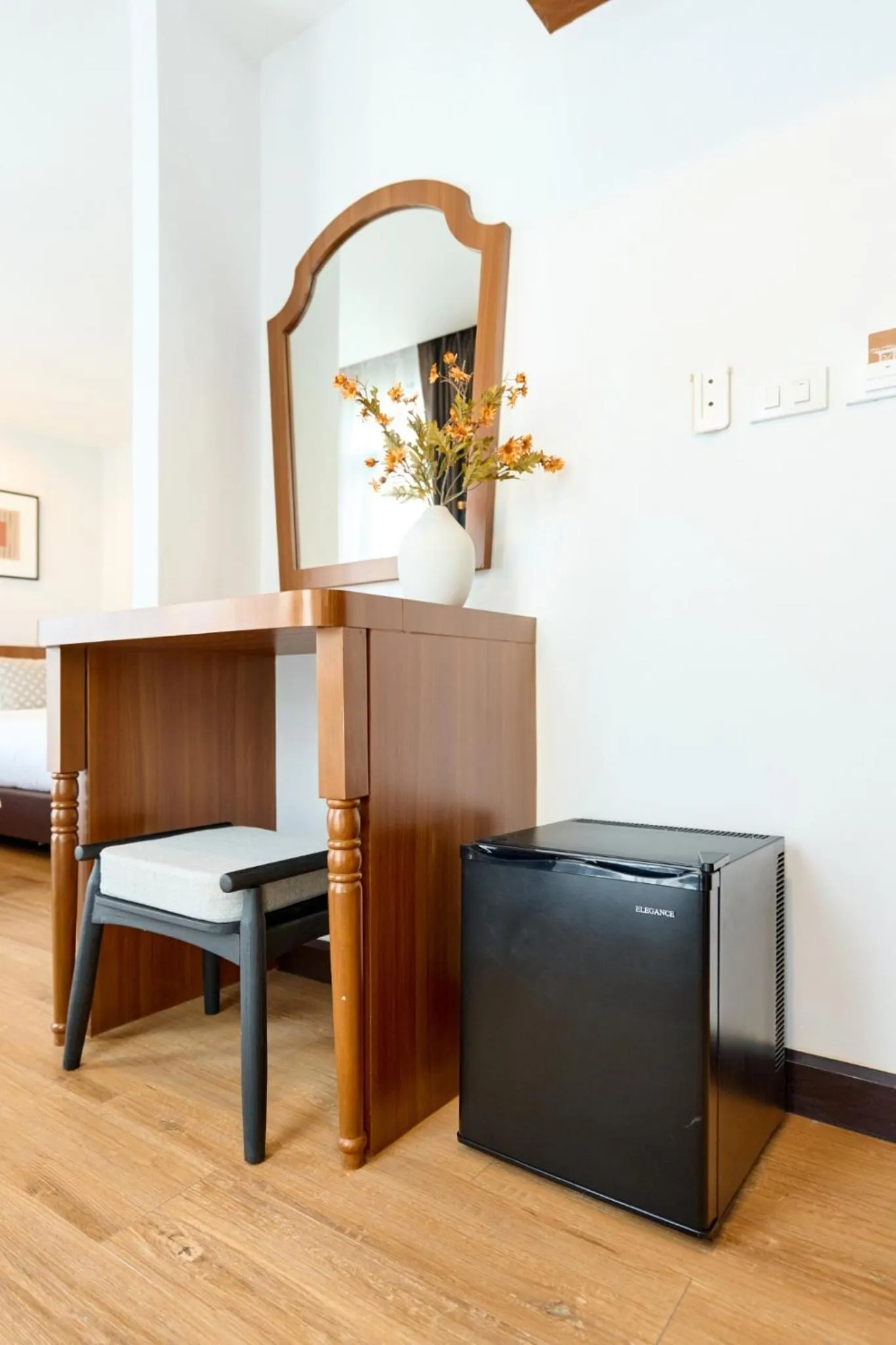 Photo of the whole room in Be Phrasingh Hotel Chiang Mai