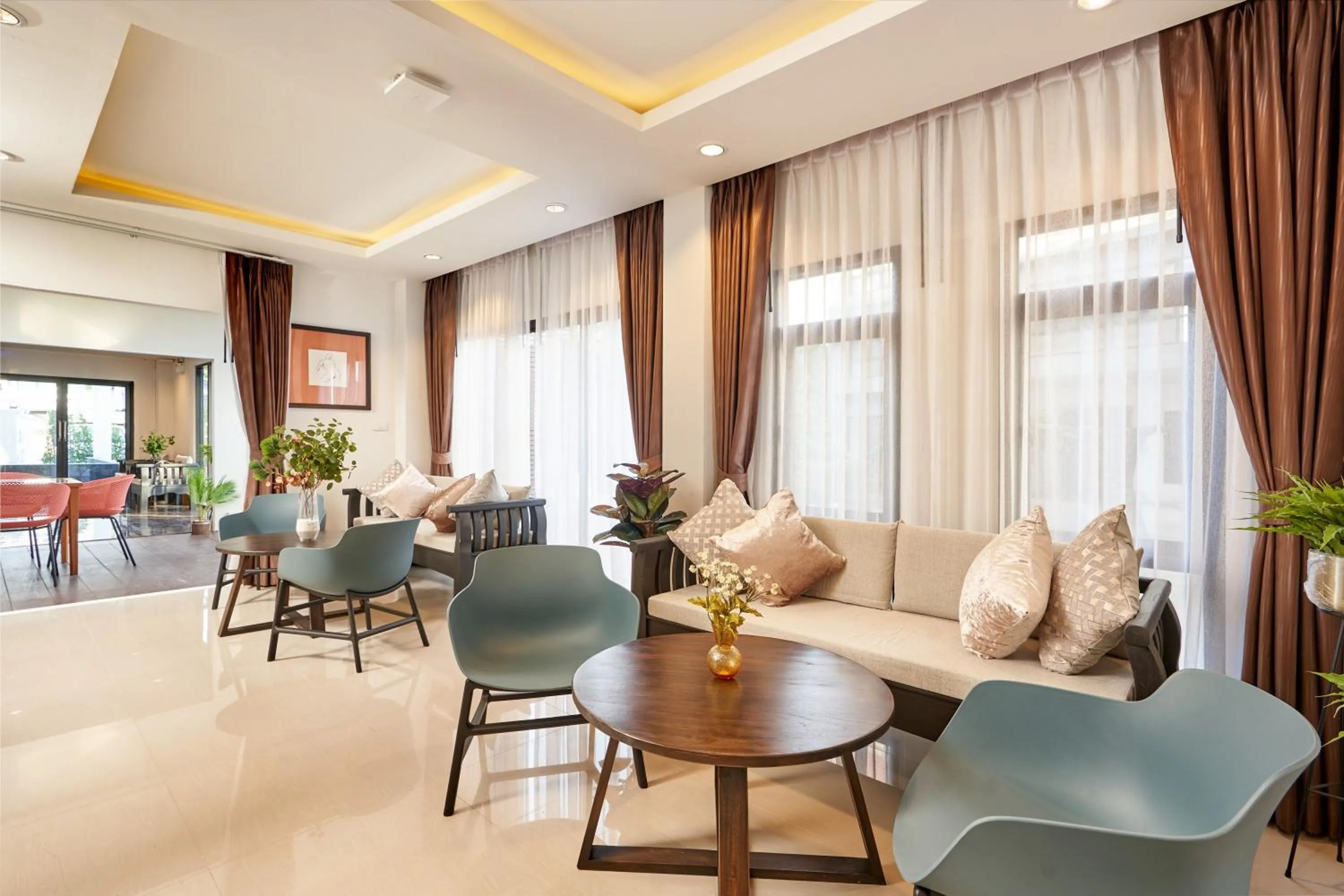 Seating area in Be Phrasingh Hotel Chiang Mai