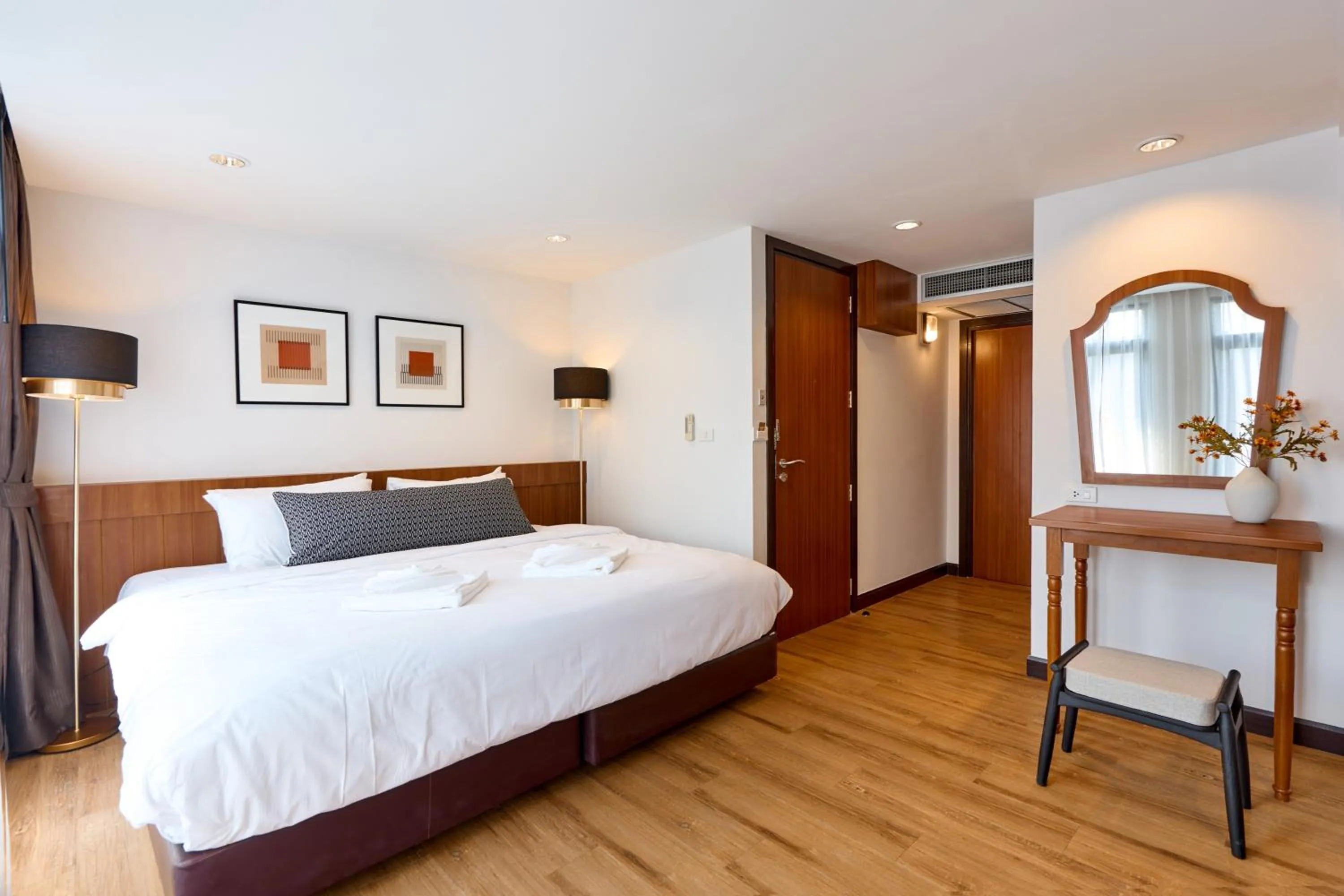 Bed in Be Phrasingh Hotel Chiang Mai