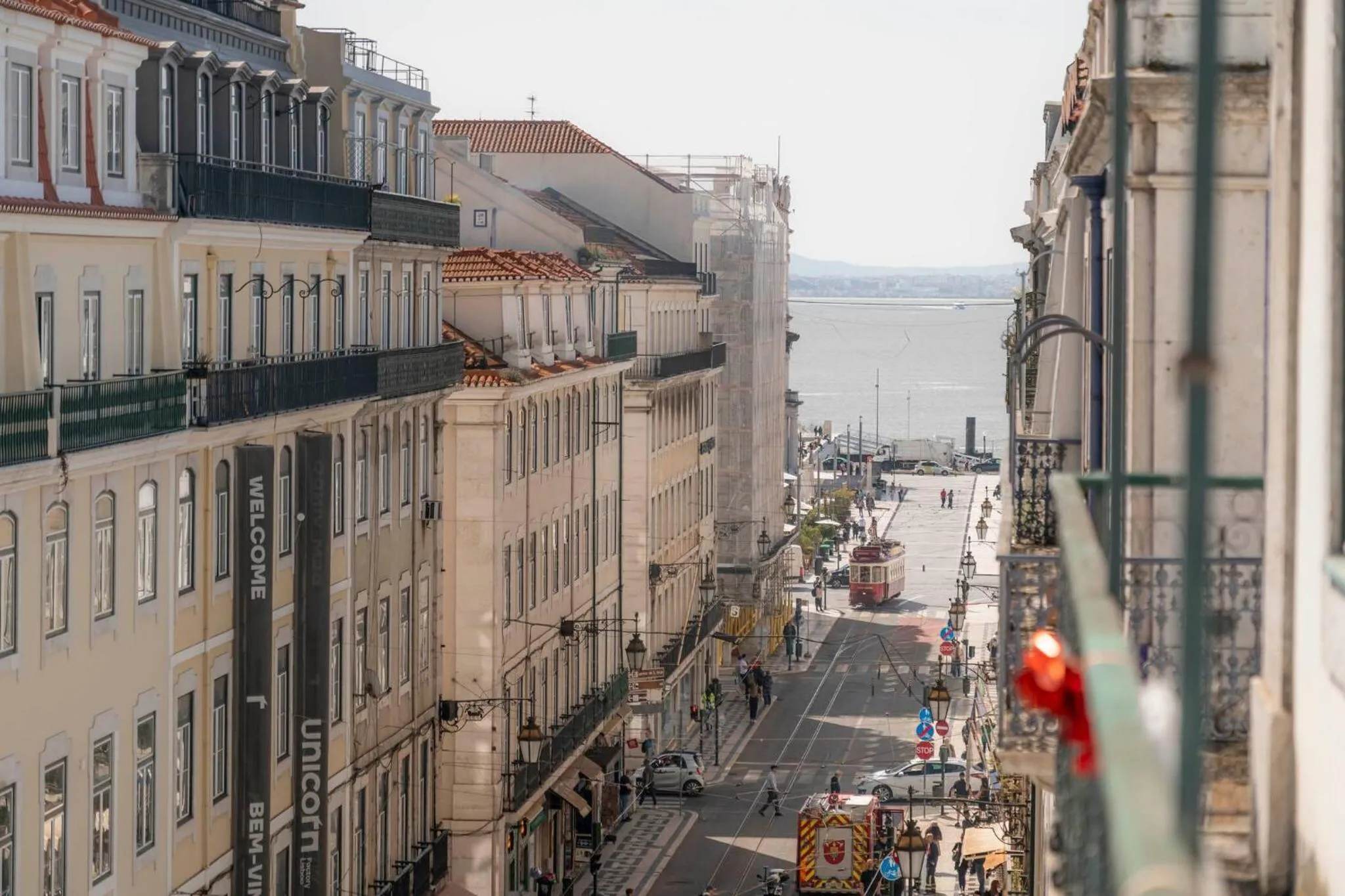 Balcony/Terrace in LV Premier Apartments Baixa- PR
