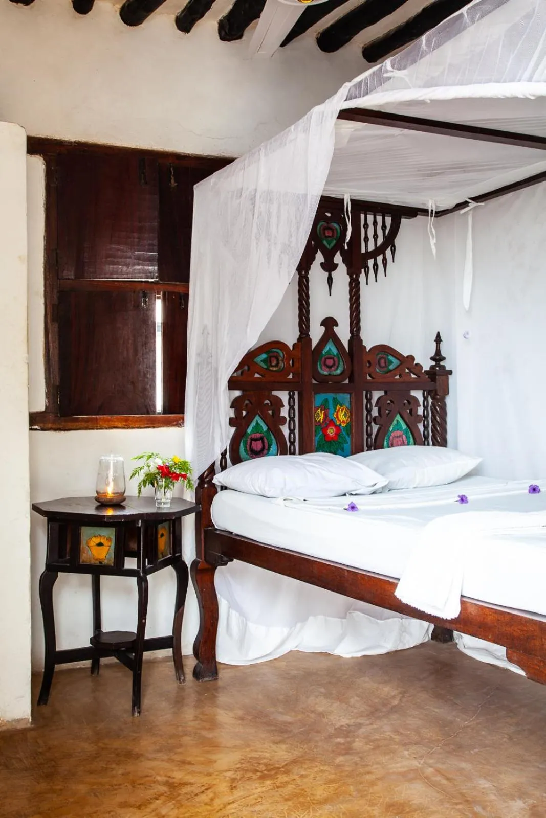 Photo of the whole room, Bed in Jannat House