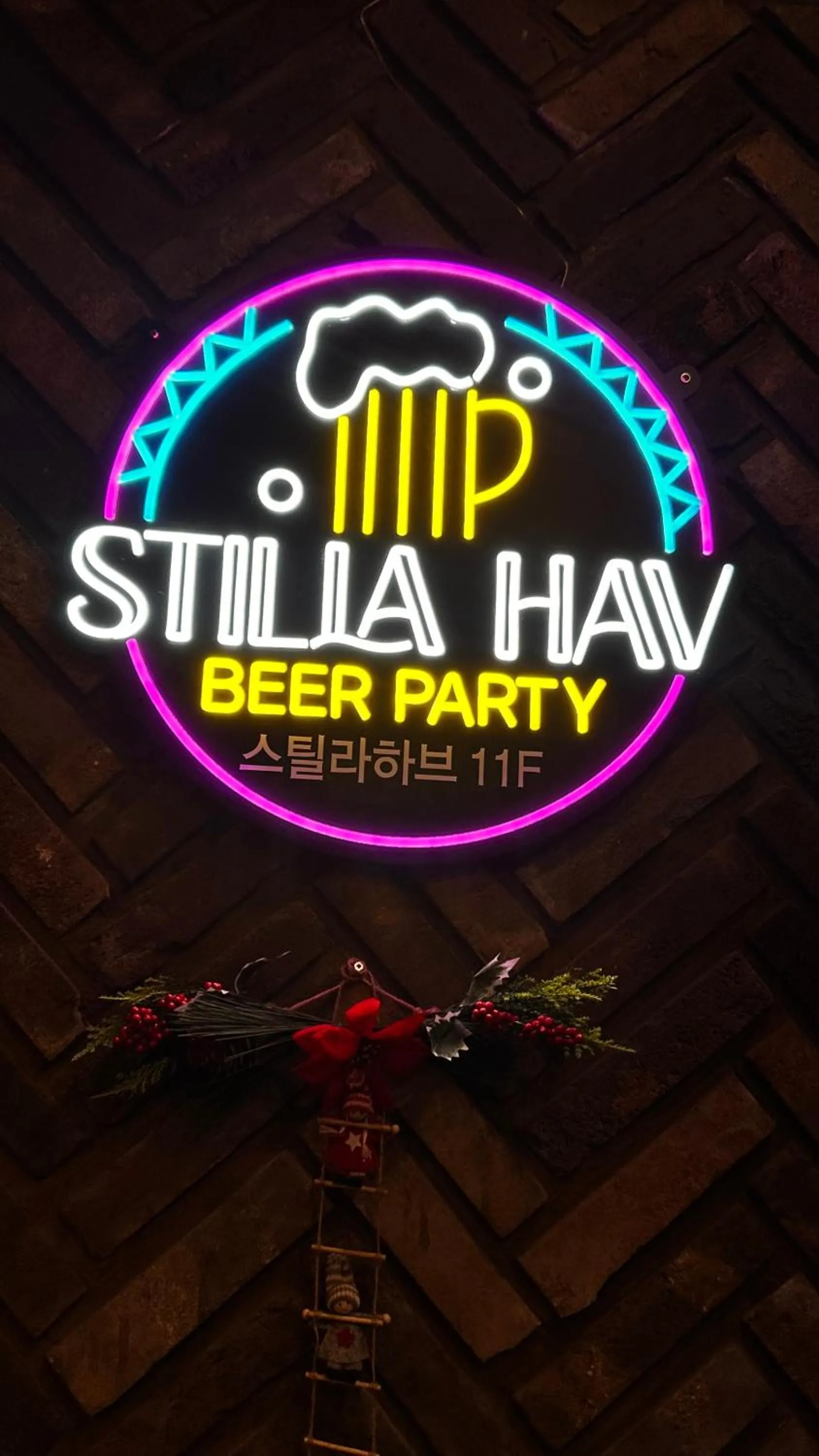 Restaurant/places to eat in JB Plus Hotel