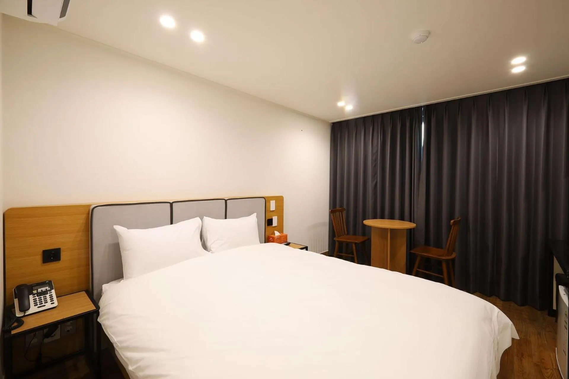 Bedroom, Bed in JB Plus Hotel