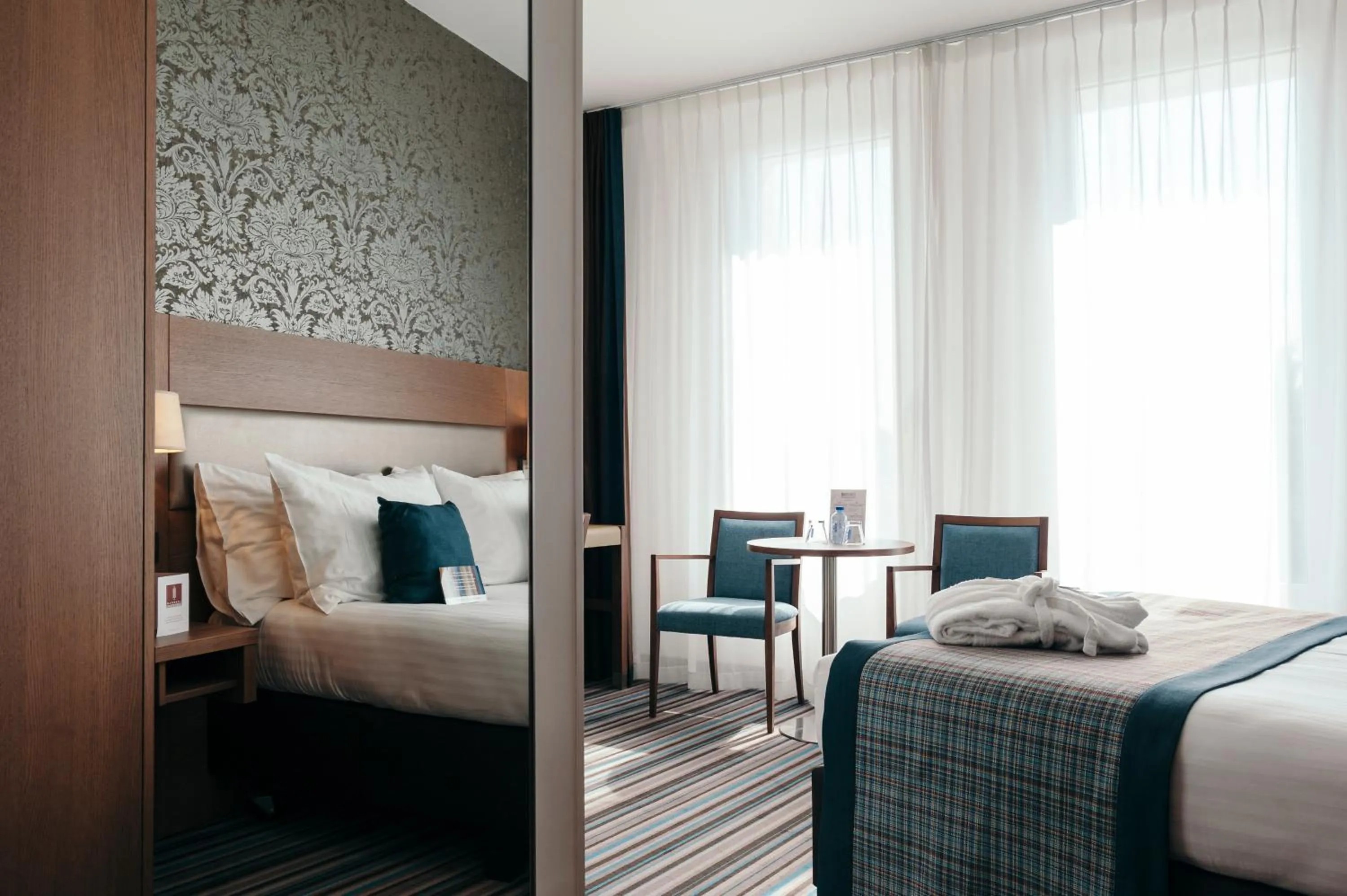 Bedroom, Bed in Leopold Hotel Oudenaarde