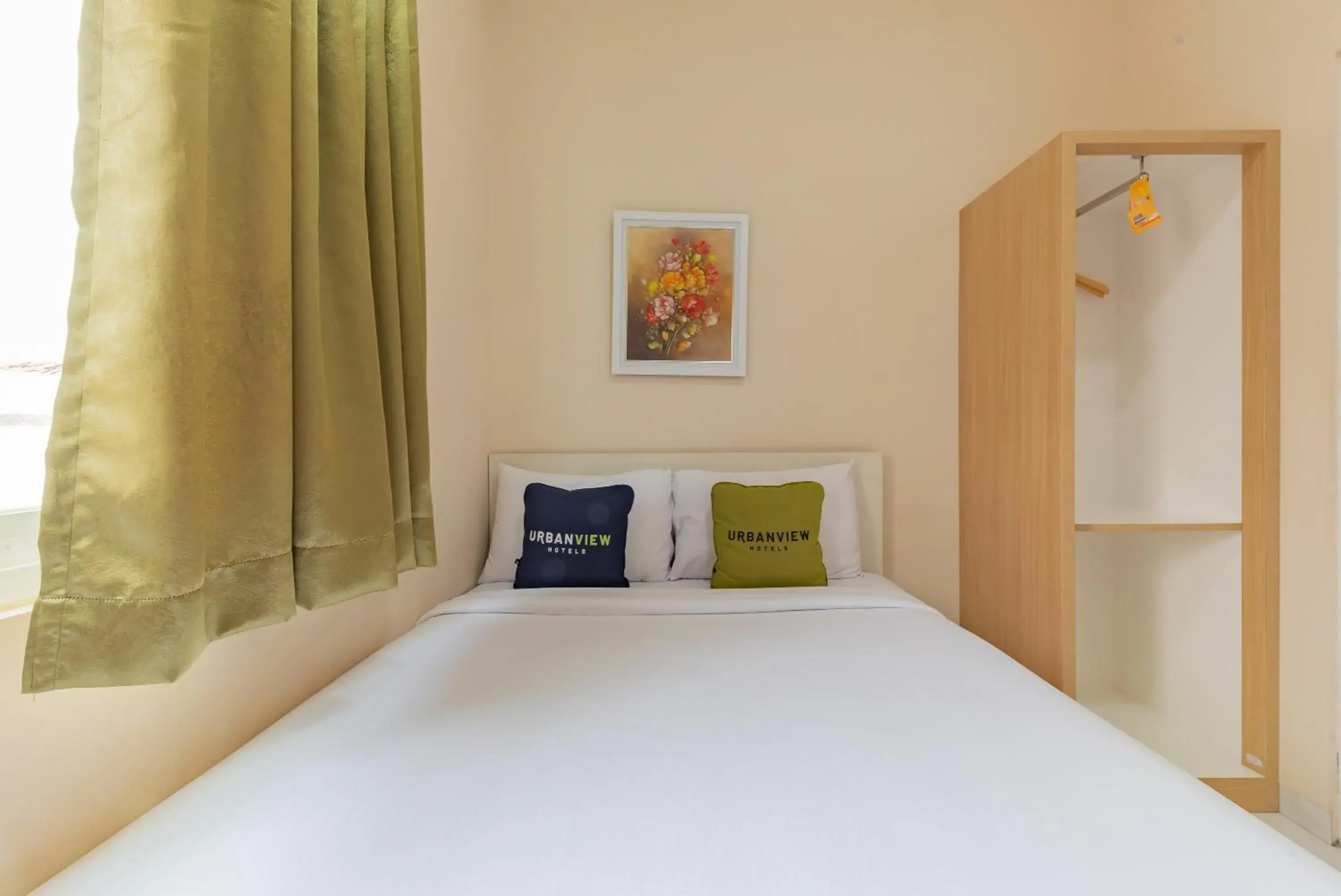 Double Room in Urbanview Syariah Utami Inn Garut by RedDoorz Double Room in Urbanview Syariah Utami Inn Garut by RedDoorz