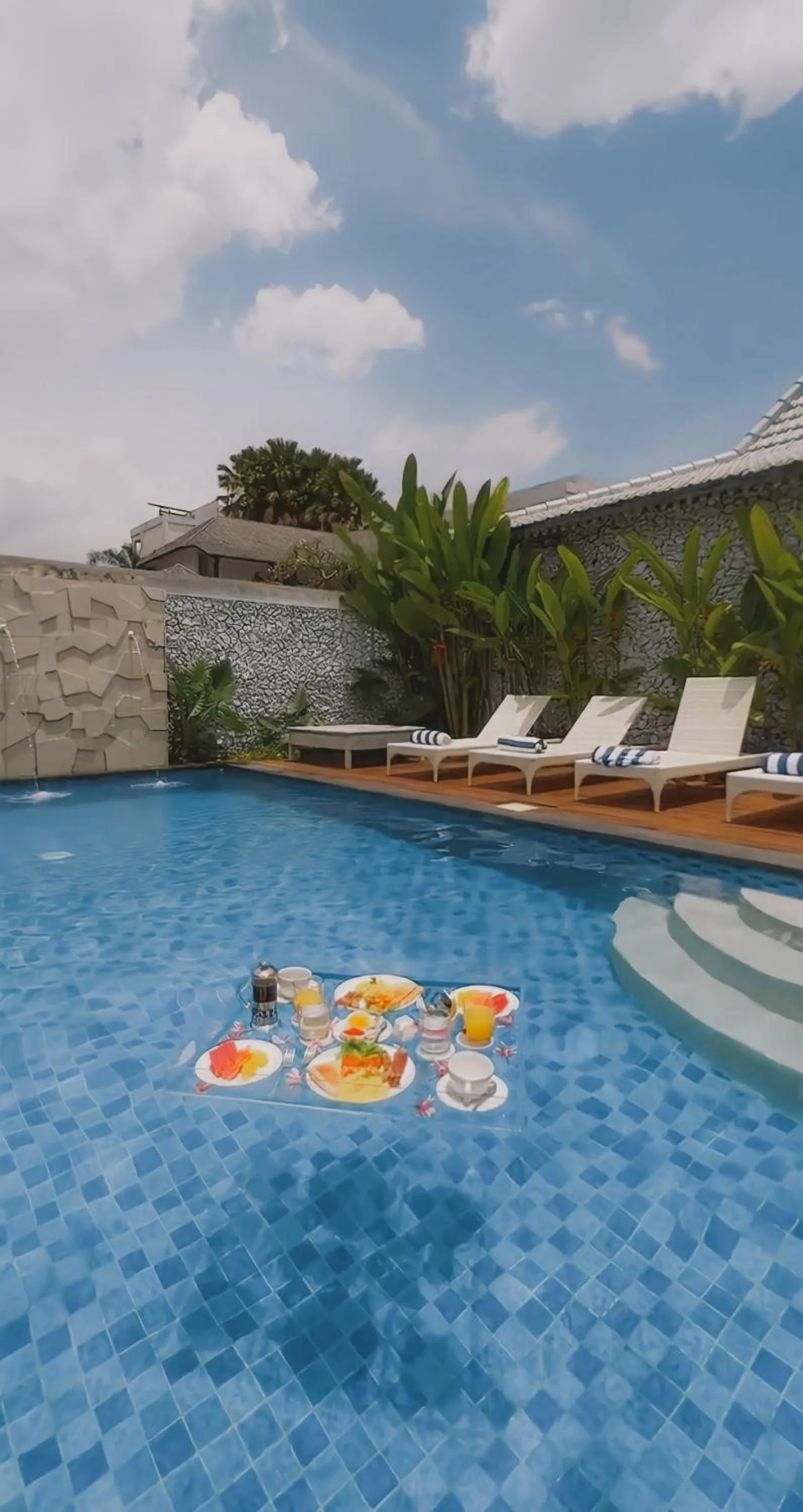 Day in Casa Batu Belig