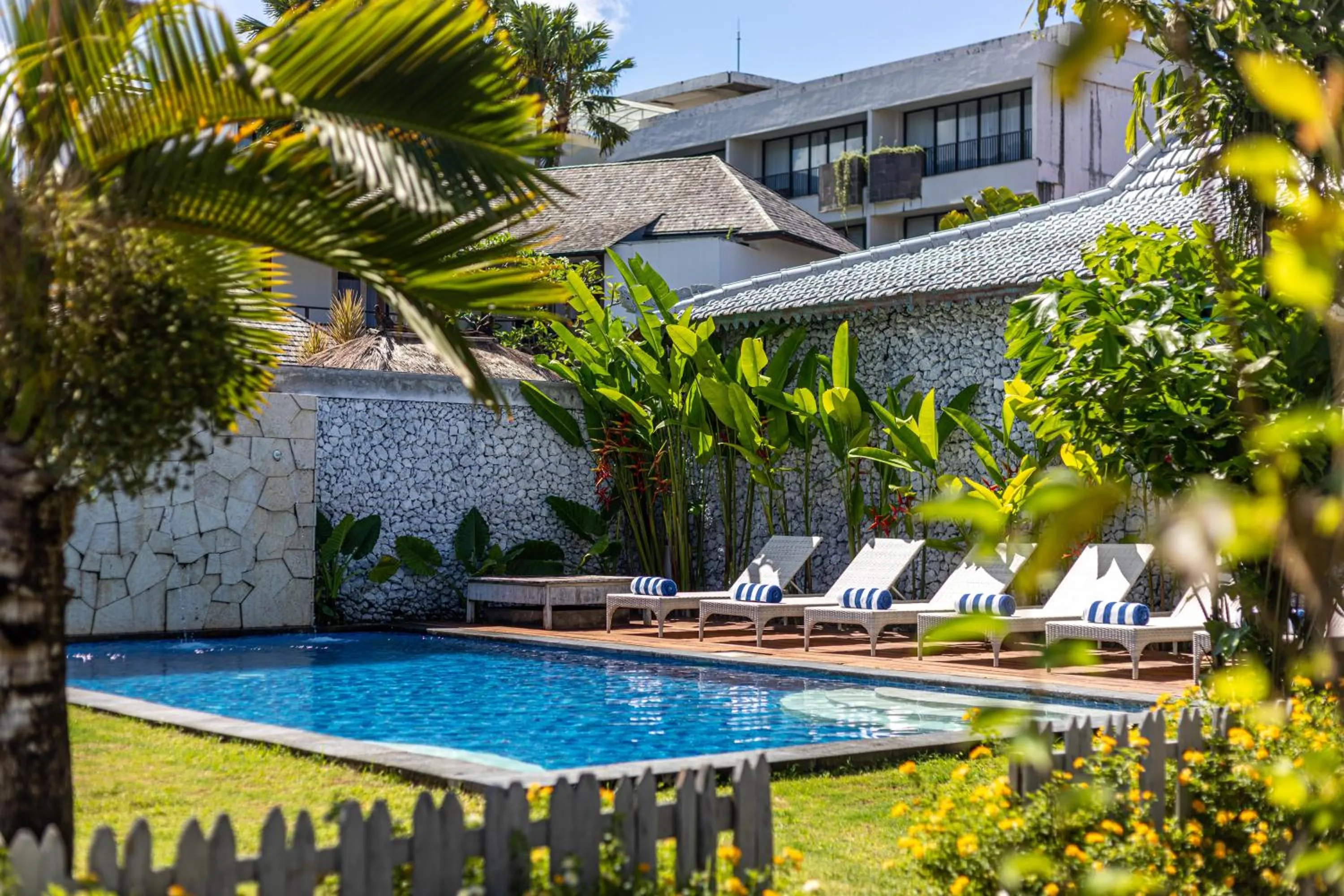 Property building in Casa Batu Belig