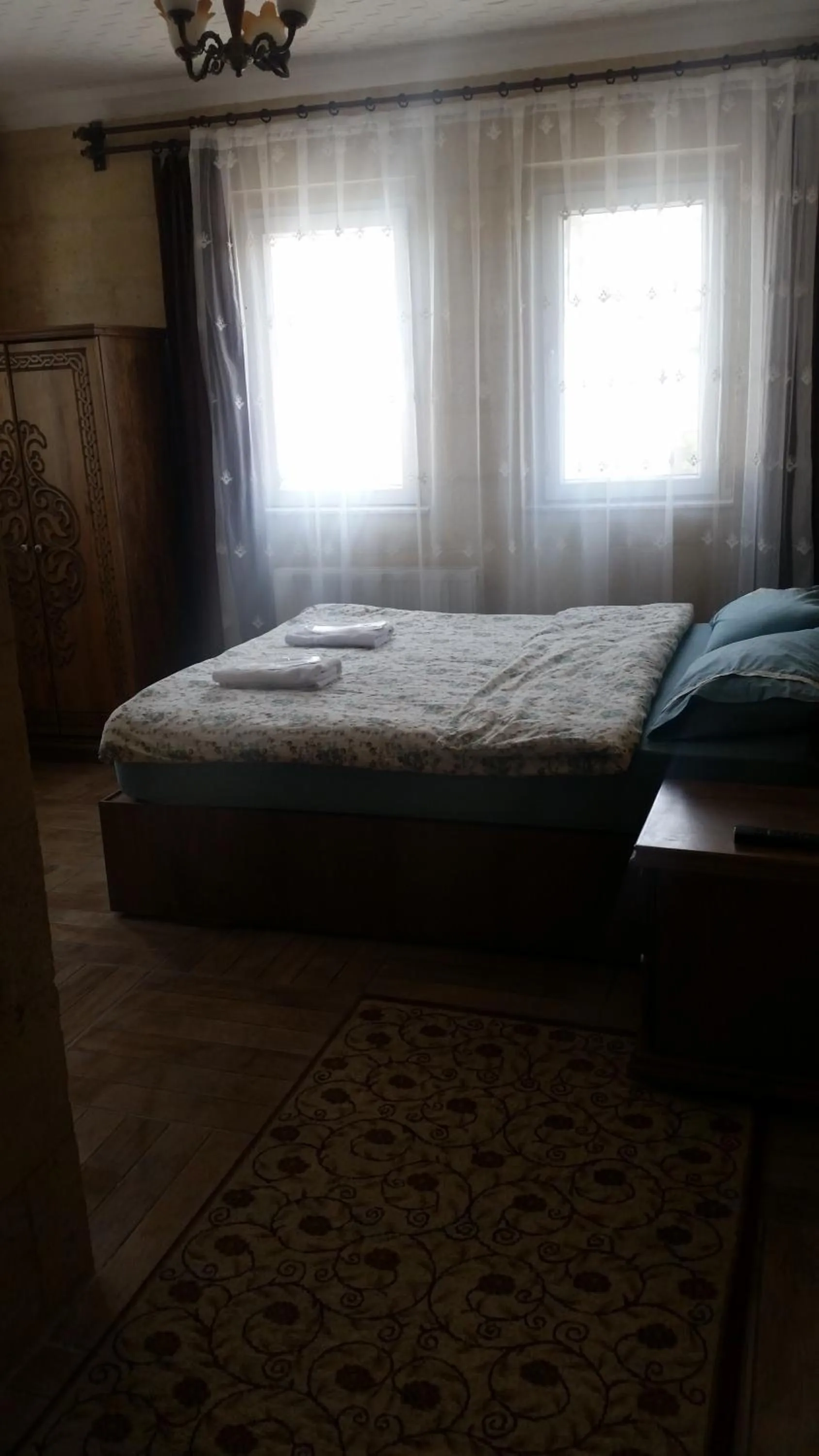 Photo of the whole room in Emre's Stone House