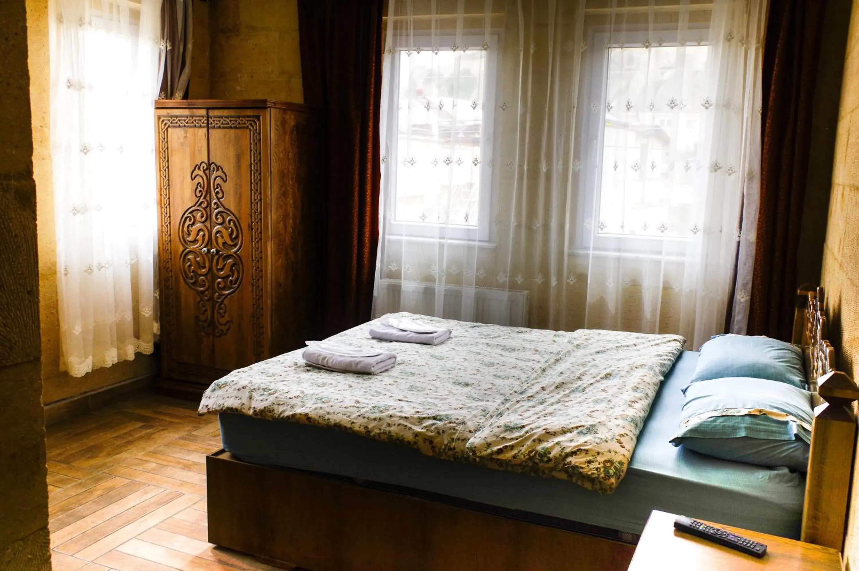 Deluxe Double Room in Emre's Stone House Deluxe Double Room in Emre's Stone House