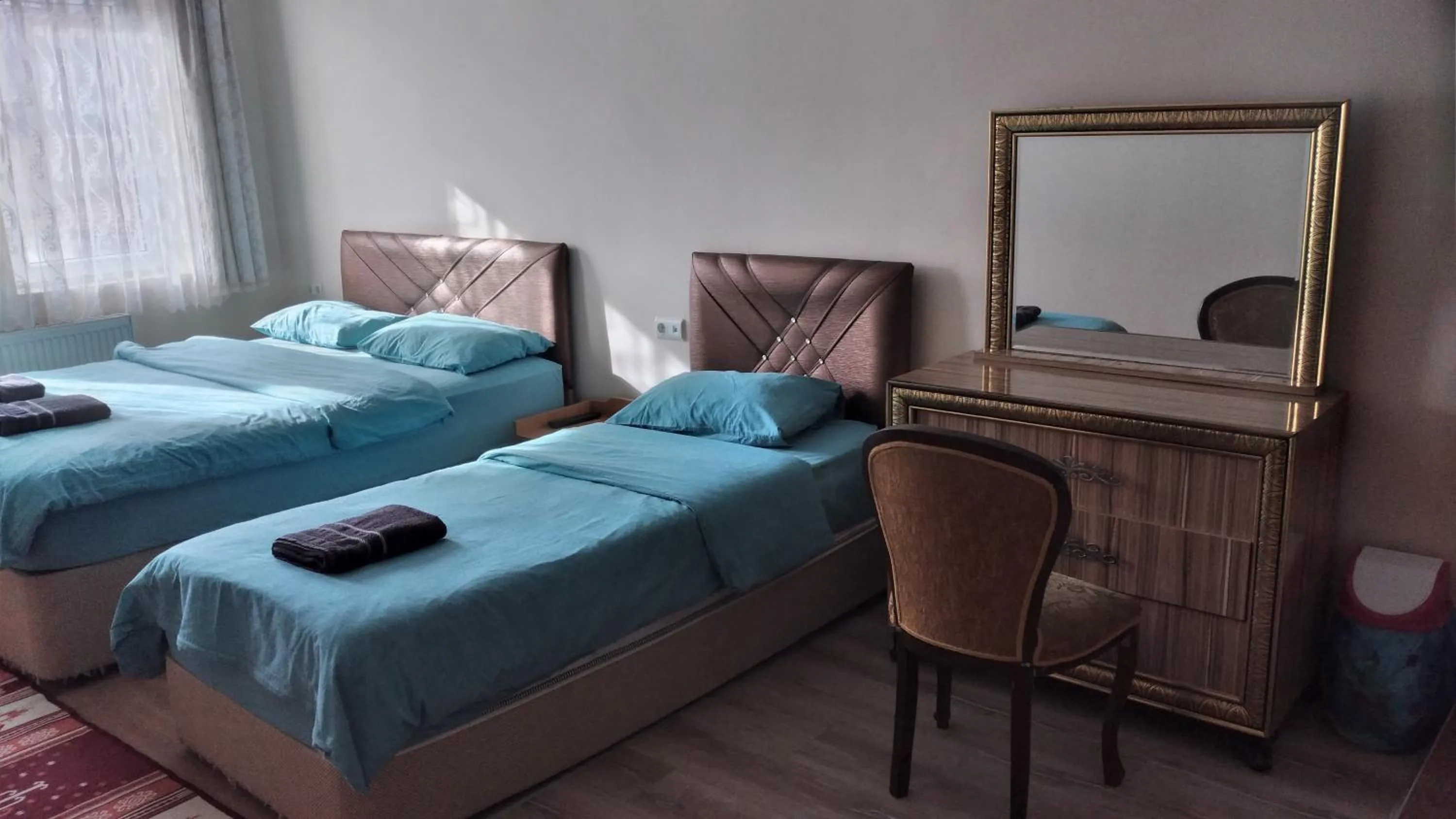 Photo of the whole room in Emre's Stone House