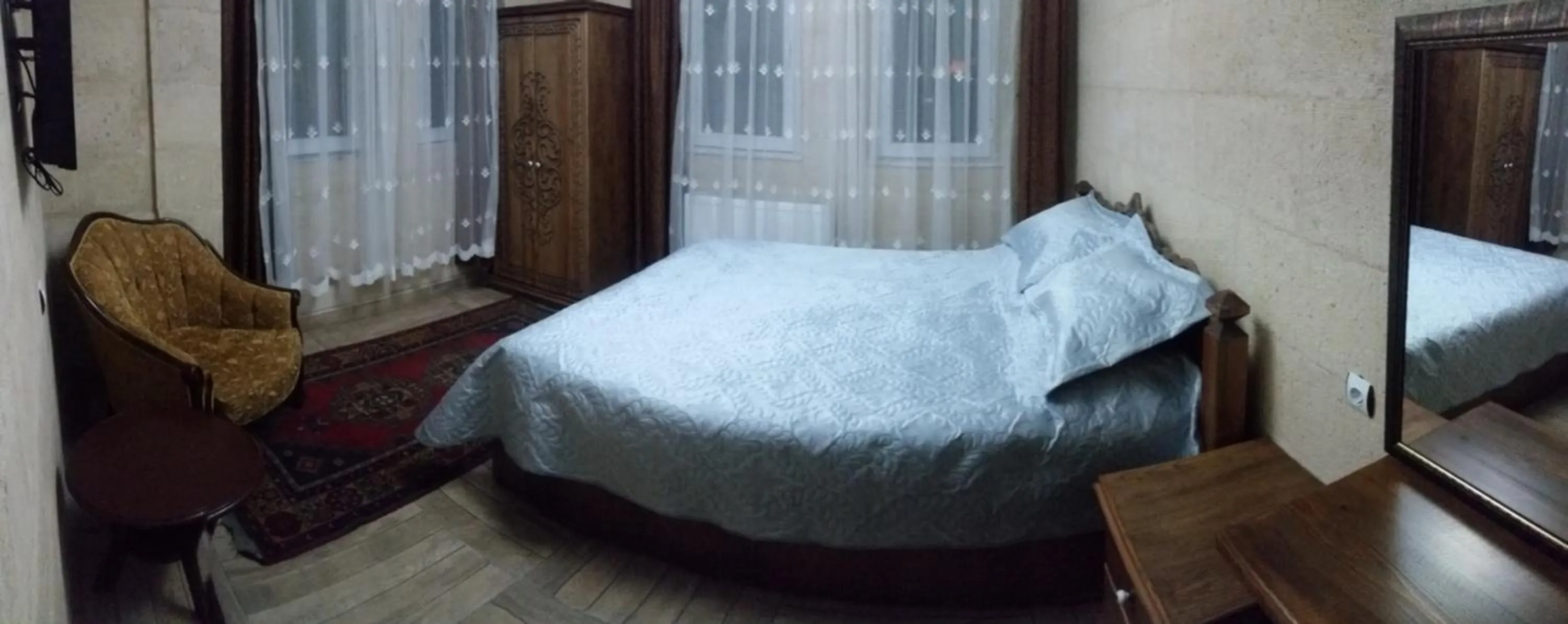 Photo of the whole room in Emre's Stone House