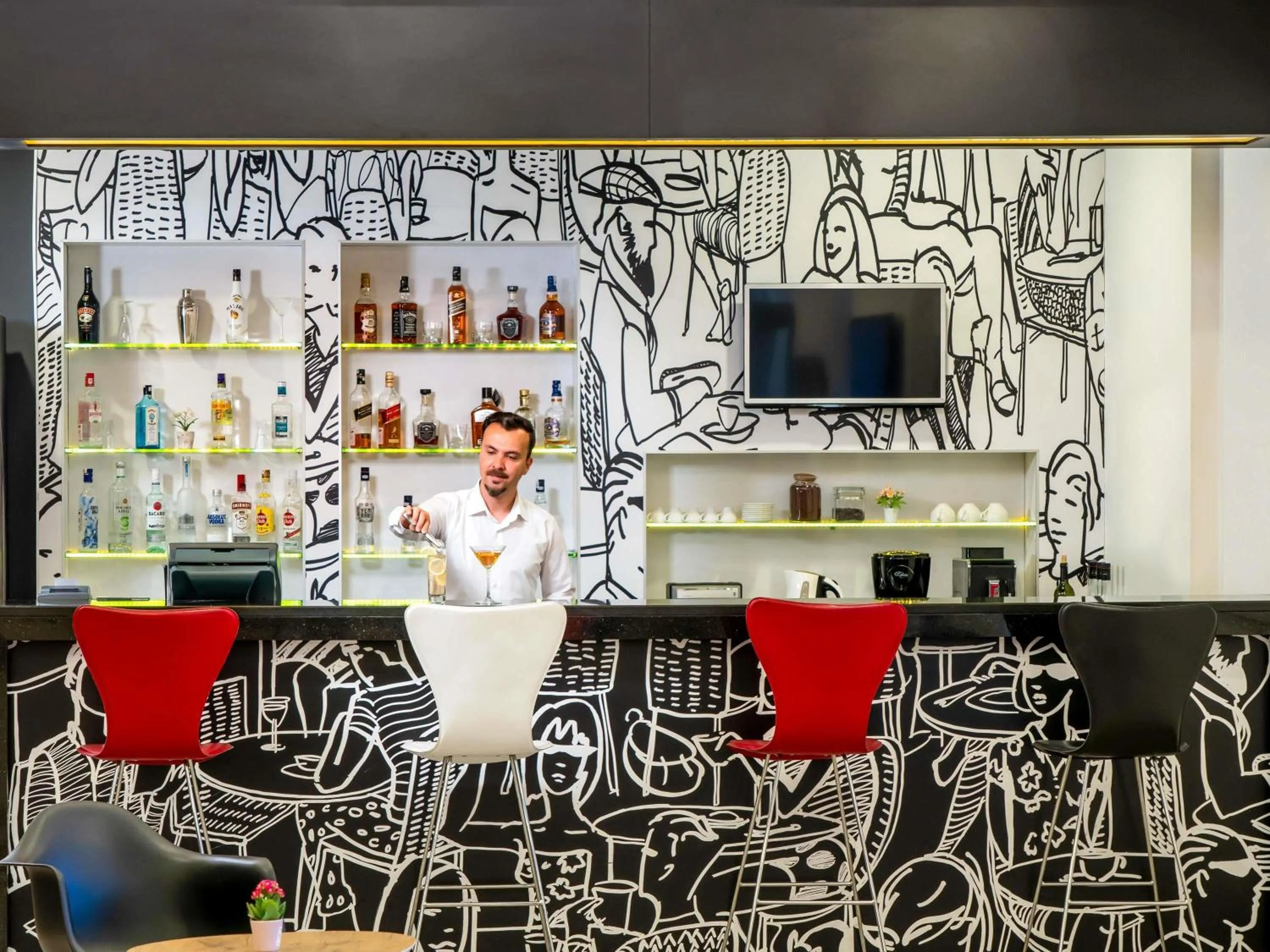 Lounge or bar in ibis Ankara Airport Hotel