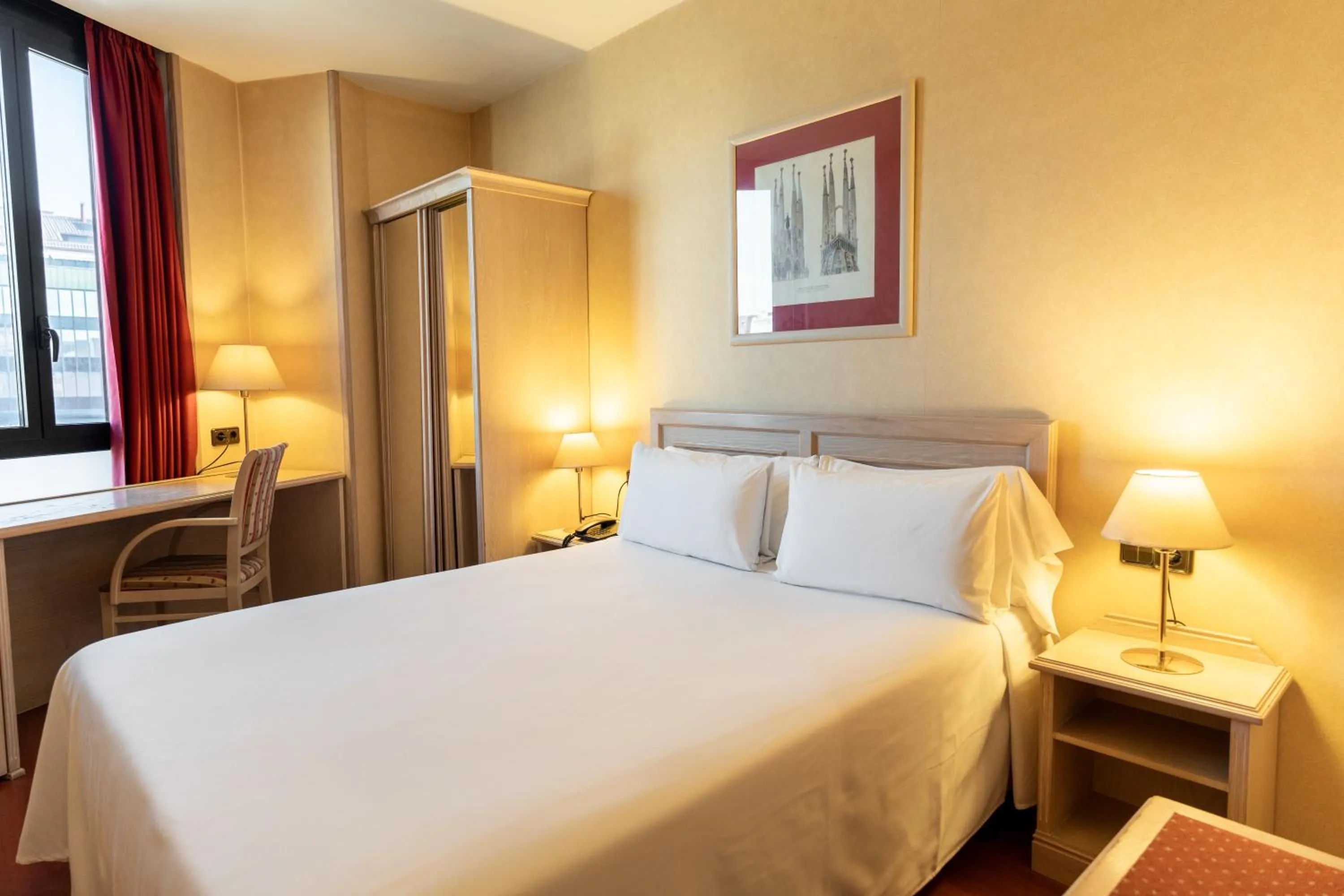 Bed in Sunotel Junior