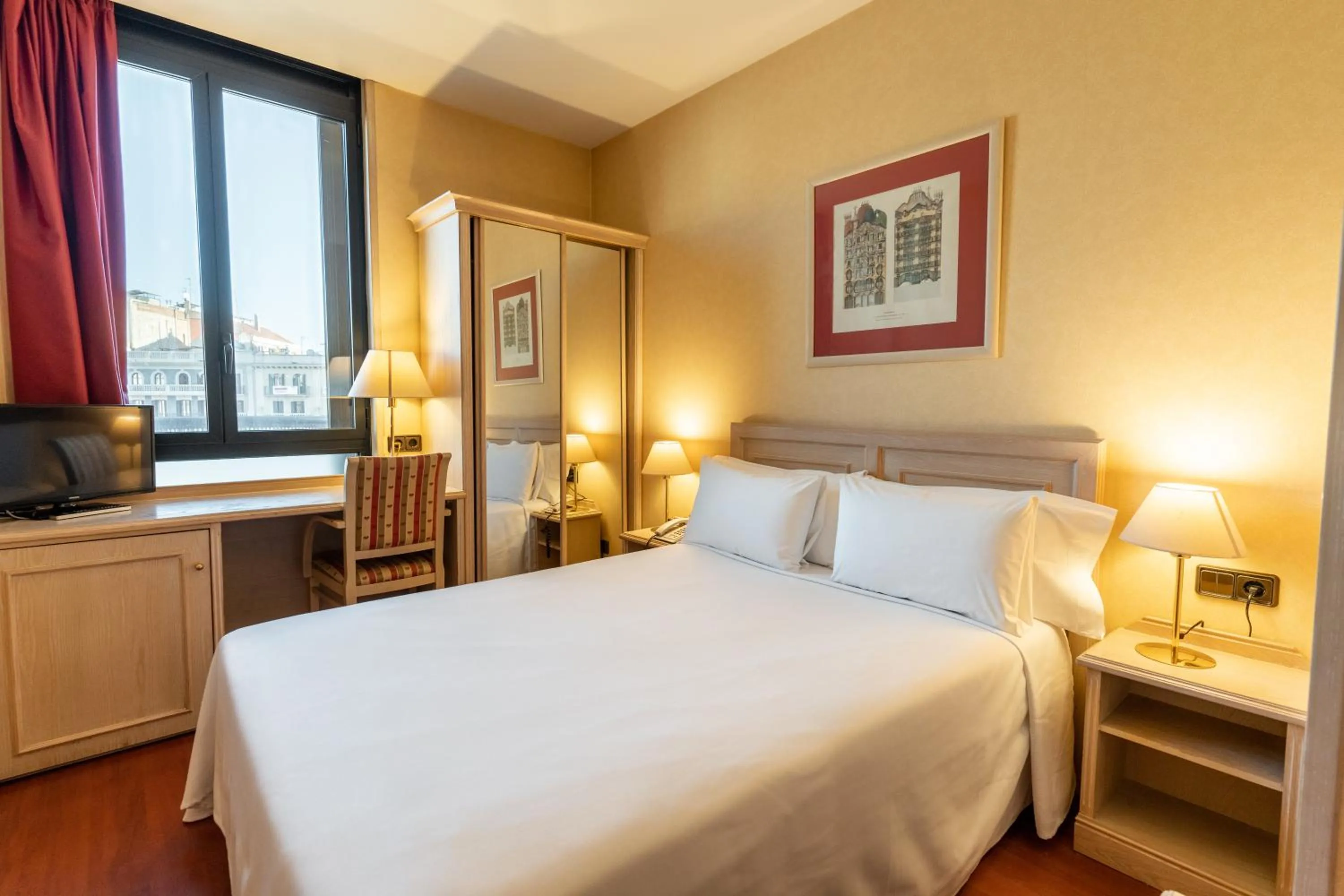 Bed in Sunotel Junior