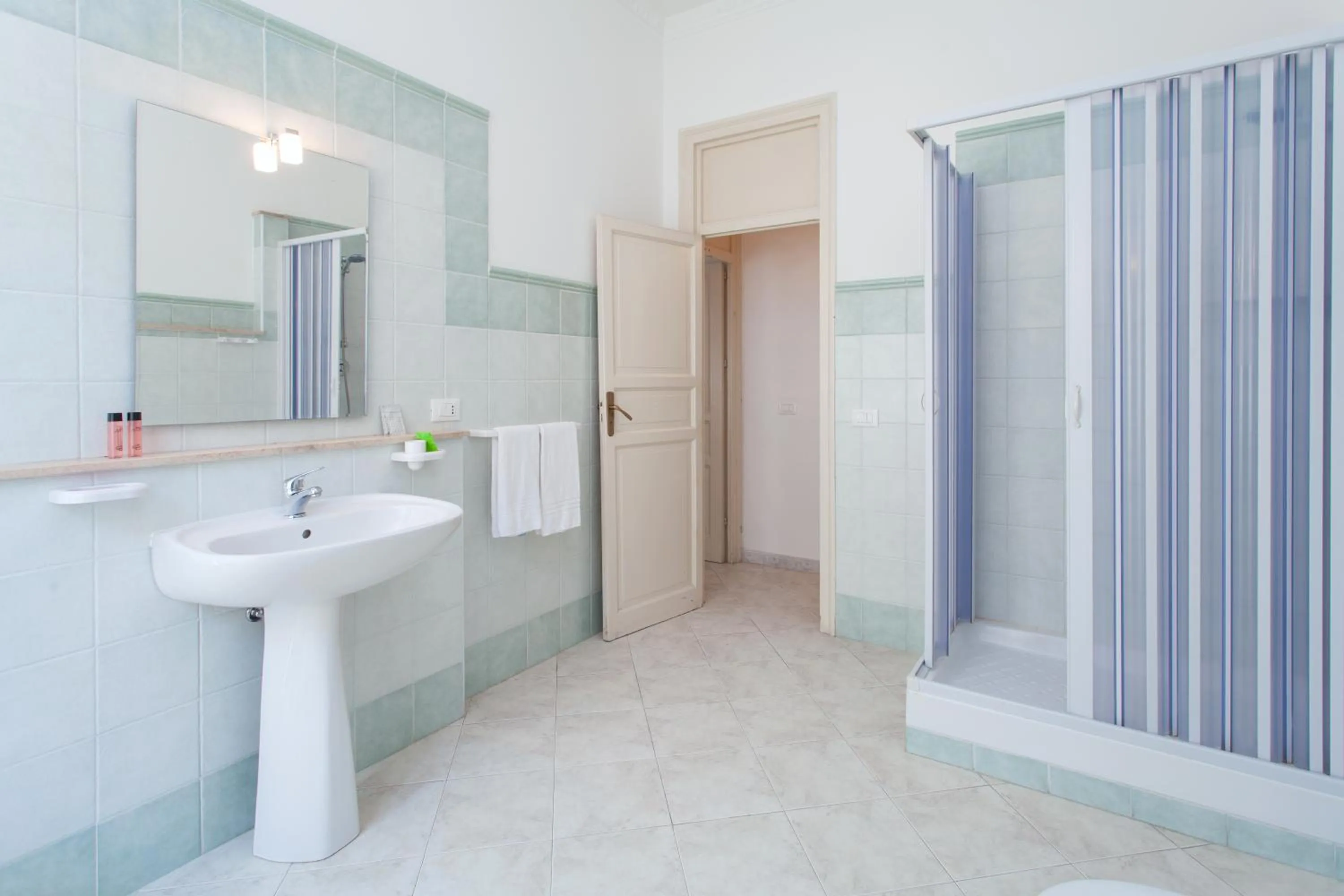 Bathroom in B&B Al Piazza Marina