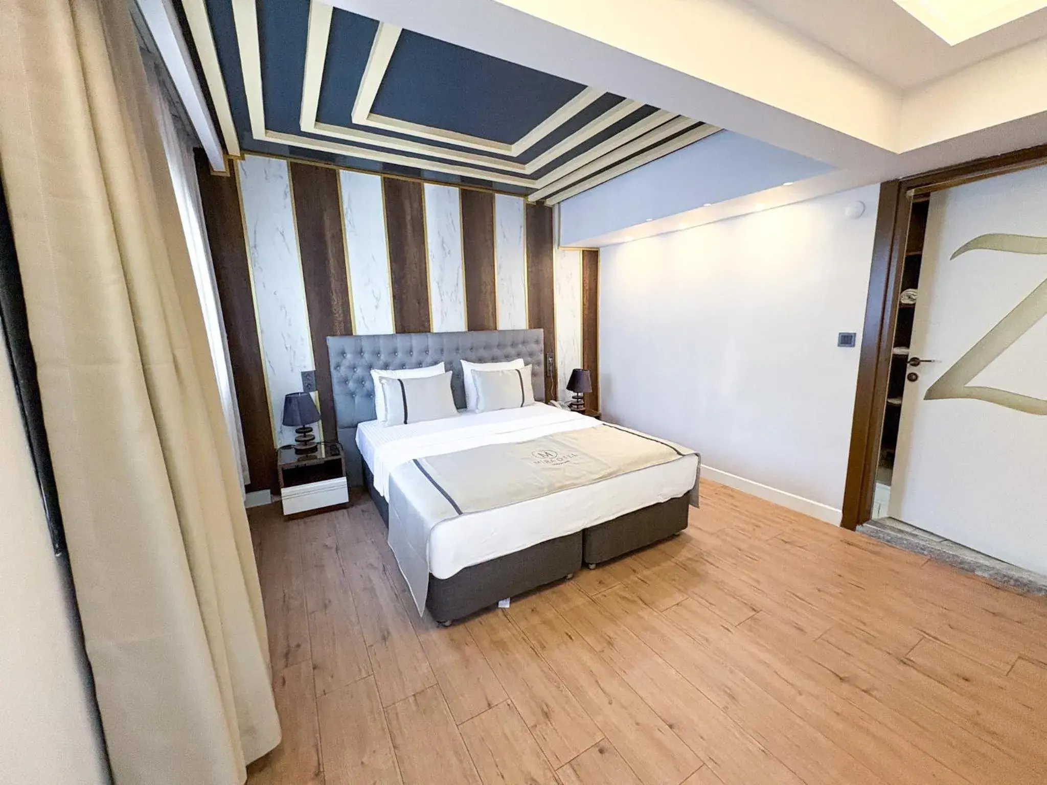 Deluxe Junior Suite in Mira Hotel Küçükyalı Deluxe Junior Suite in Mira Hotel Küçükyalı