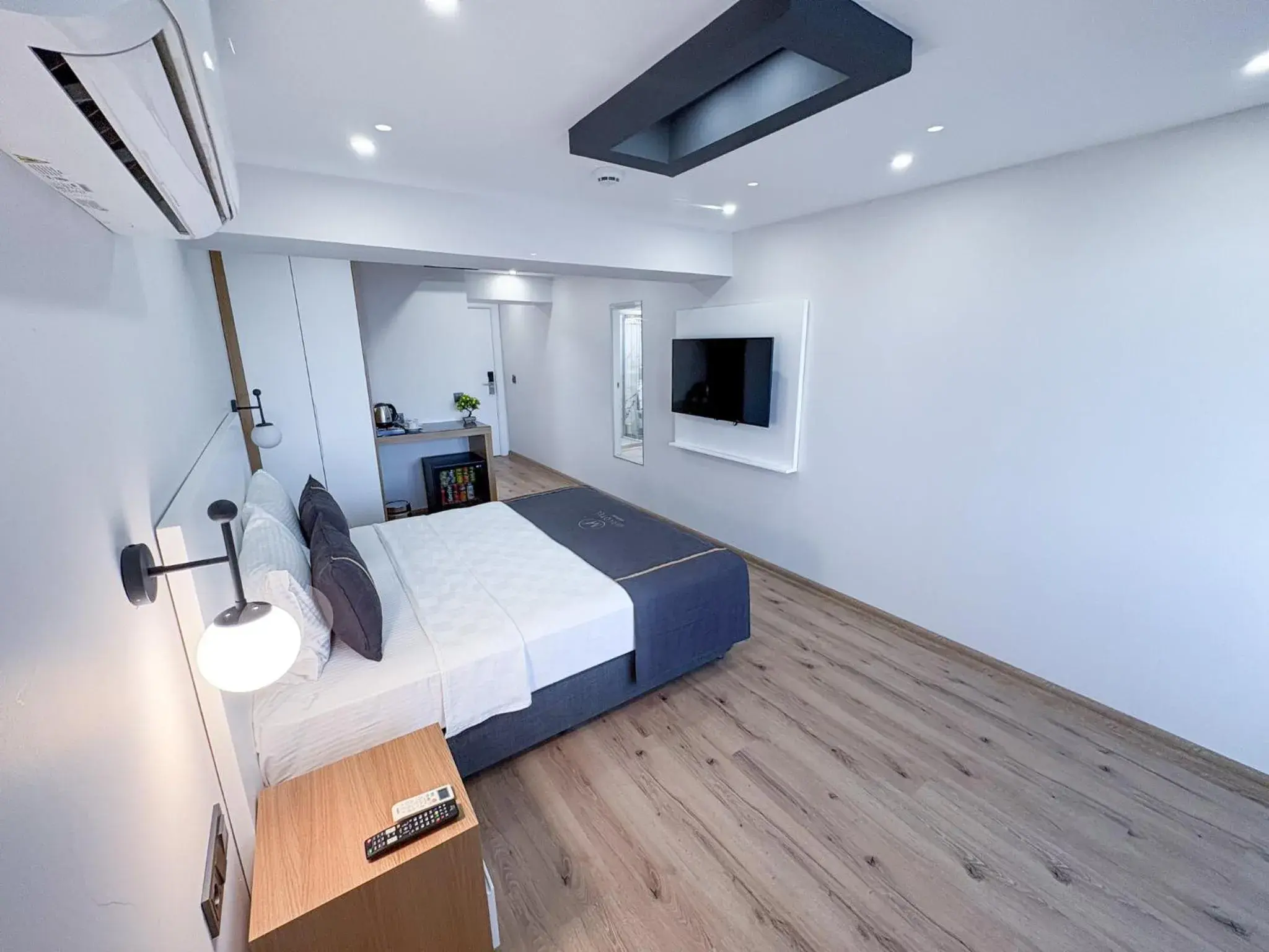 Double or Twin Room with Sea View in Mira Hotel Küçükyalı Double or Twin Room with Sea View in Mira Hotel Küçükyalı