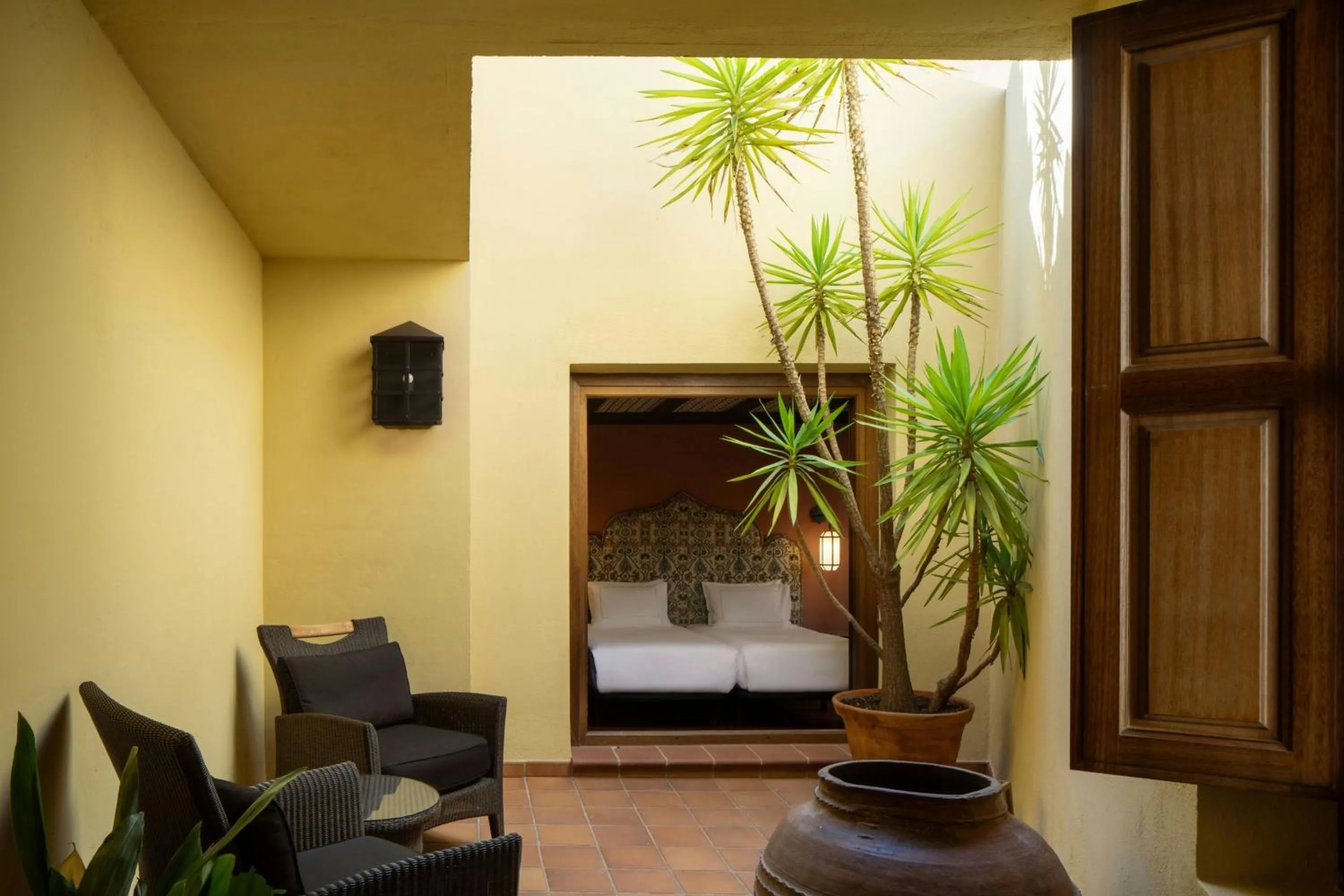 Photo of the whole room in Hotel Palacio de Santa Paula, Autograph Collection