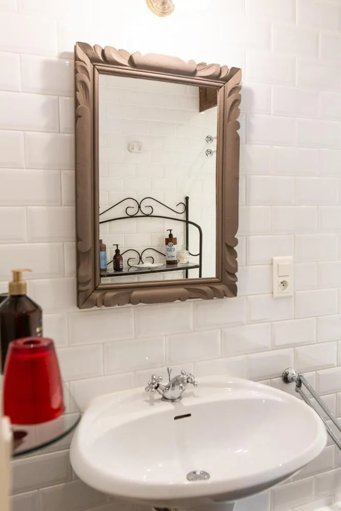 Au 16 Place Saint Louis