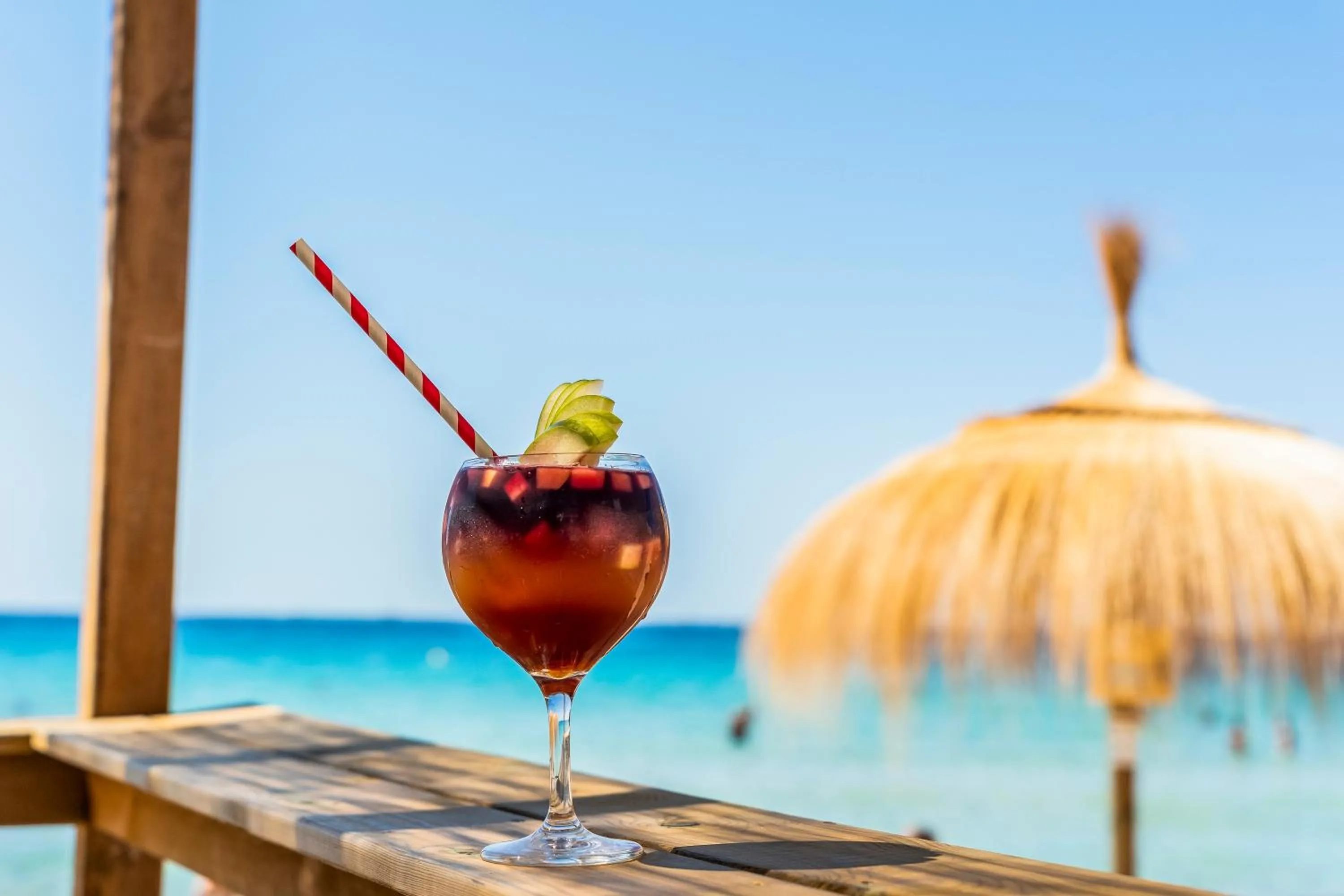 Restaurant/places to eat in Nixe Palace