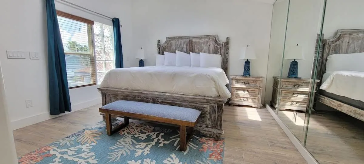 Bed in Bahama Mama House
