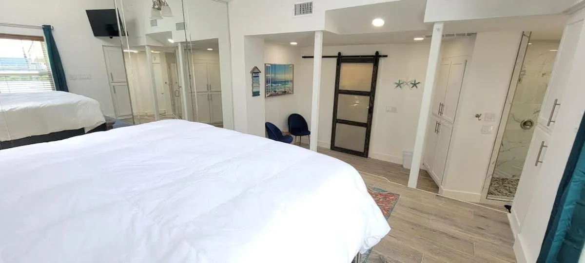 Bed in Bahama Mama House