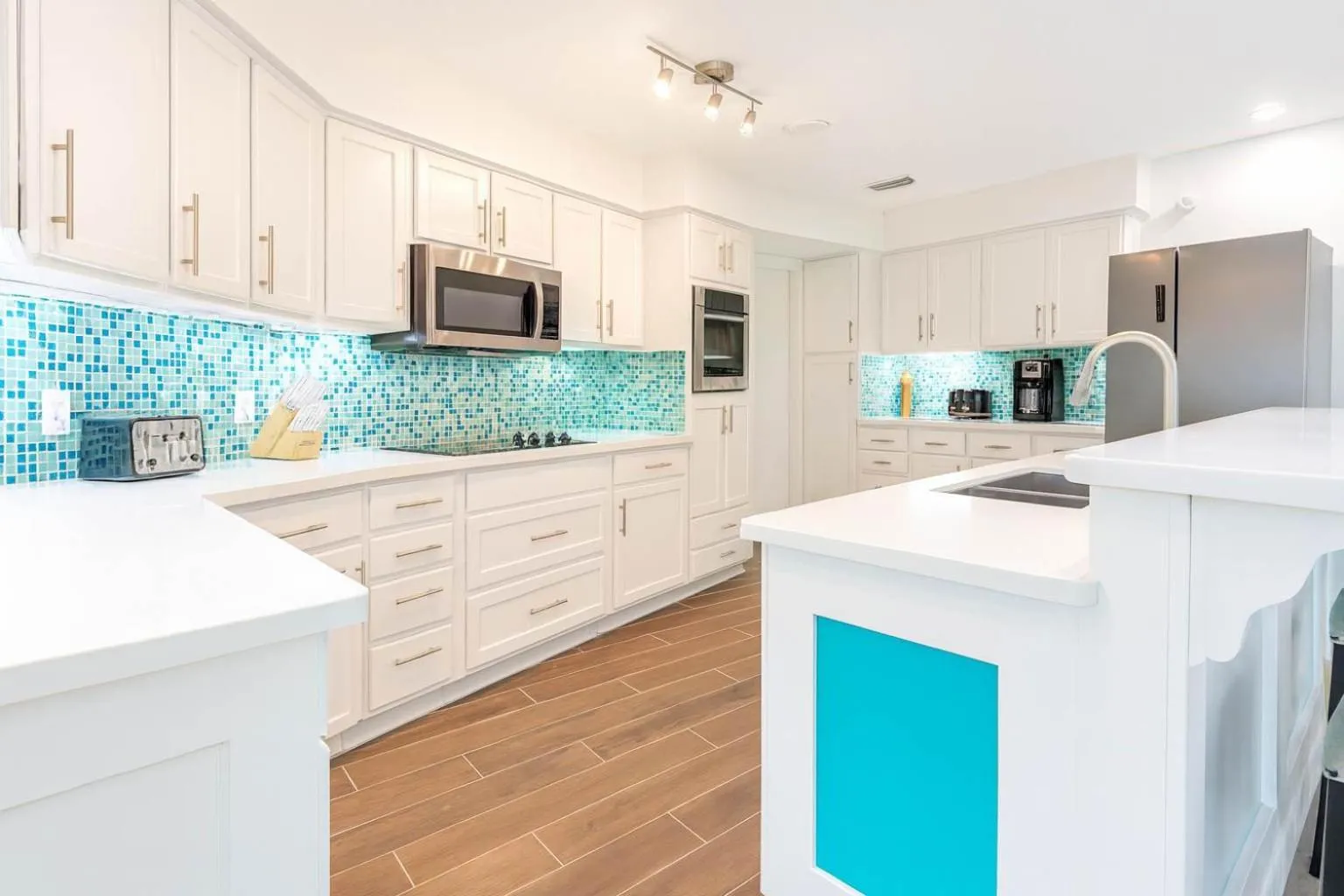 Kitchen or kitchenette in Bahama Mama House