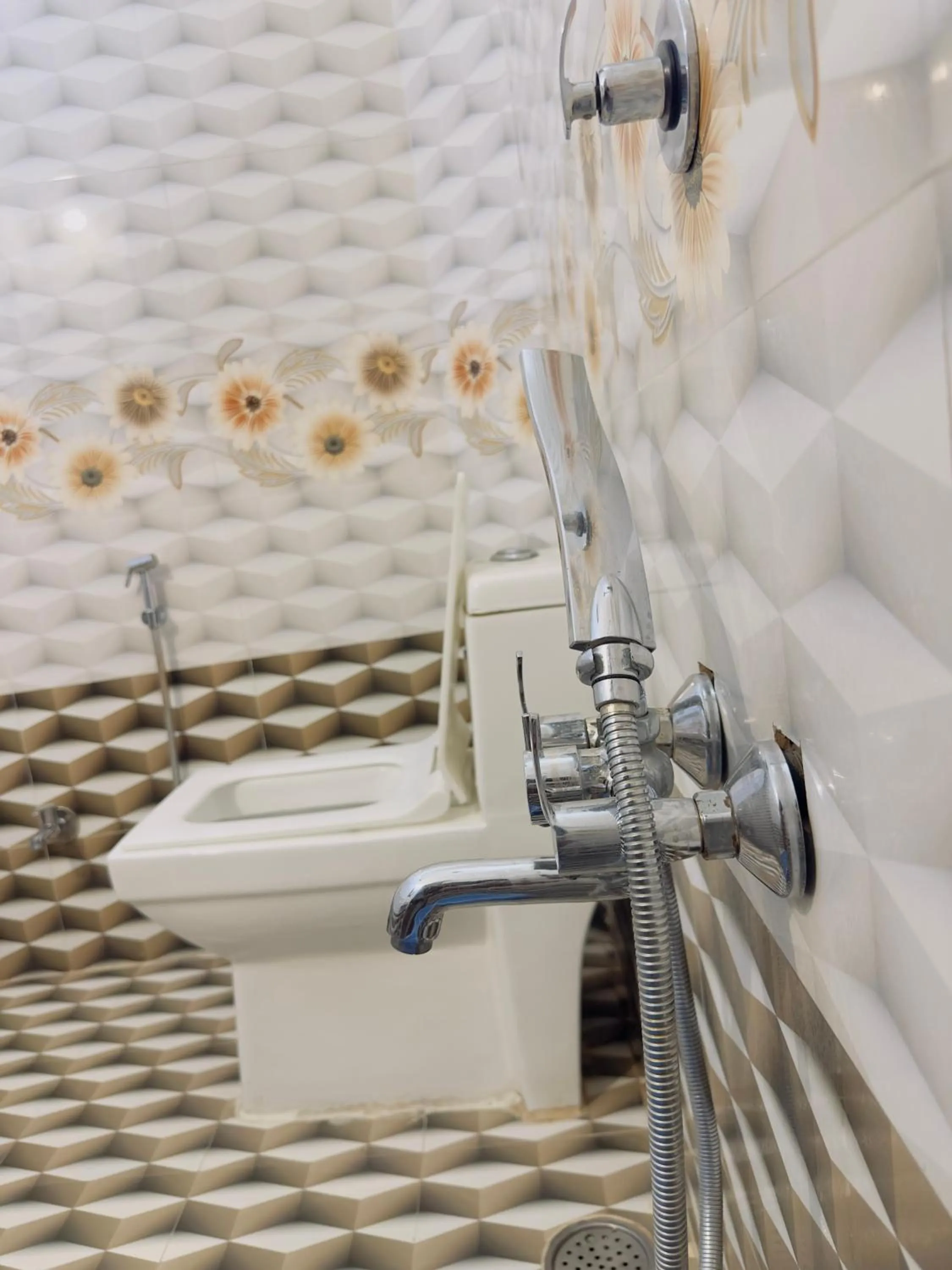 Shower in Relax Inn Jaisalmer