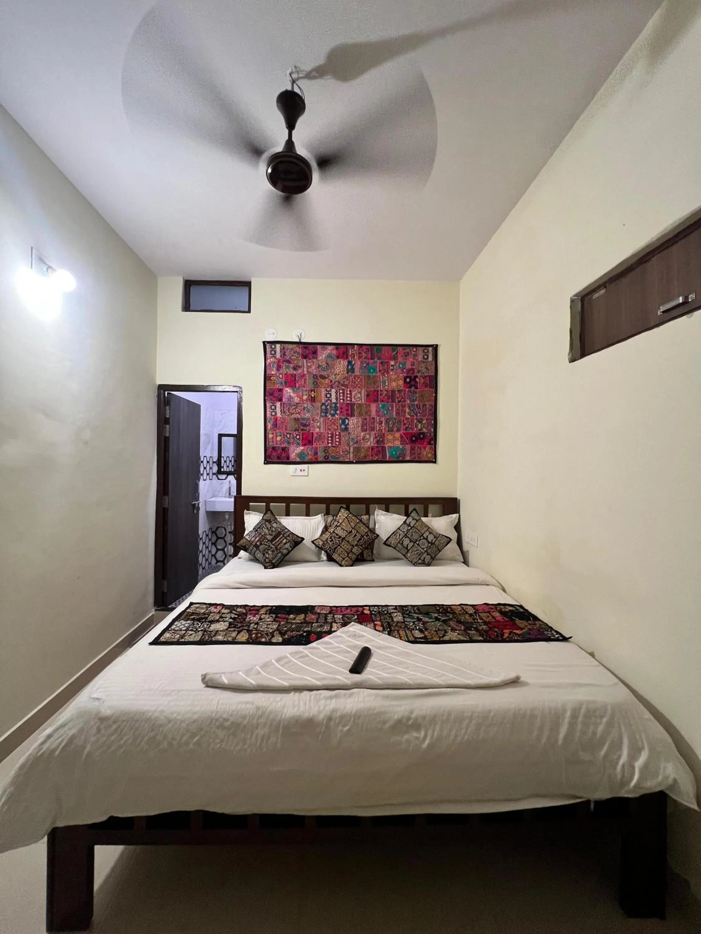 Bed in Relax Inn Jaisalmer