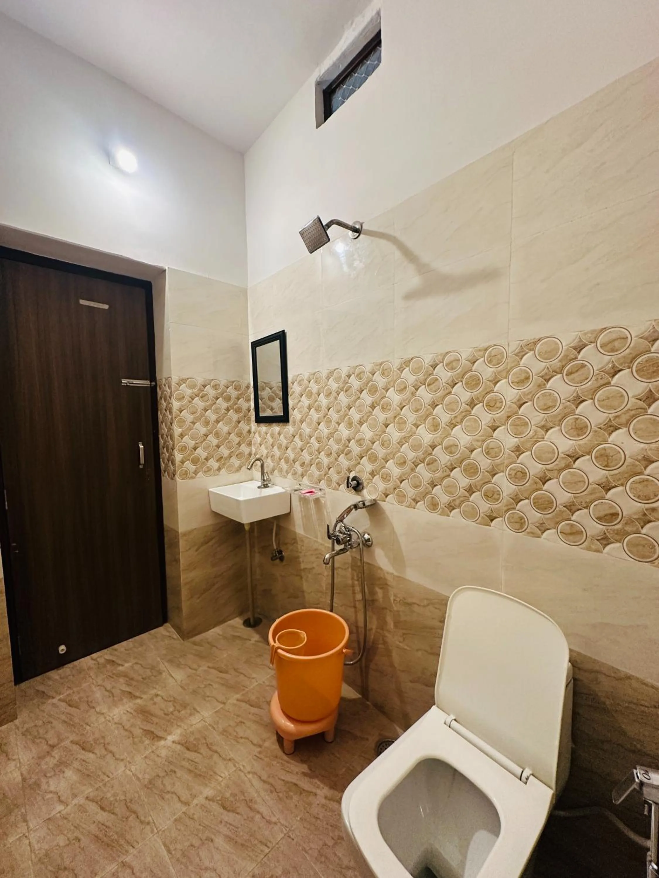 Shower in Relax Inn Jaisalmer