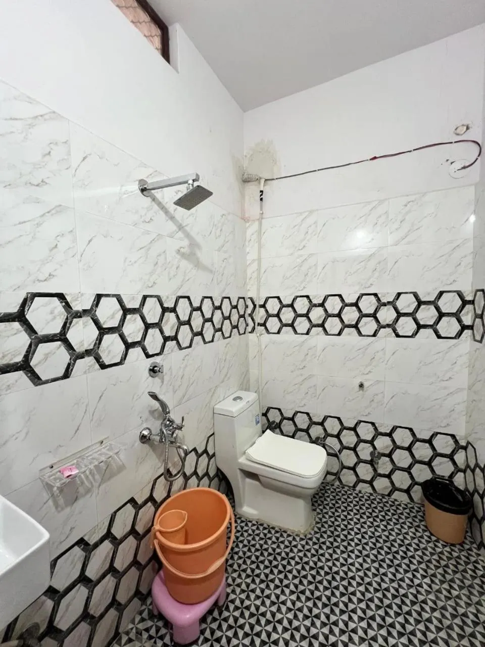 Shower in Relax Inn Jaisalmer