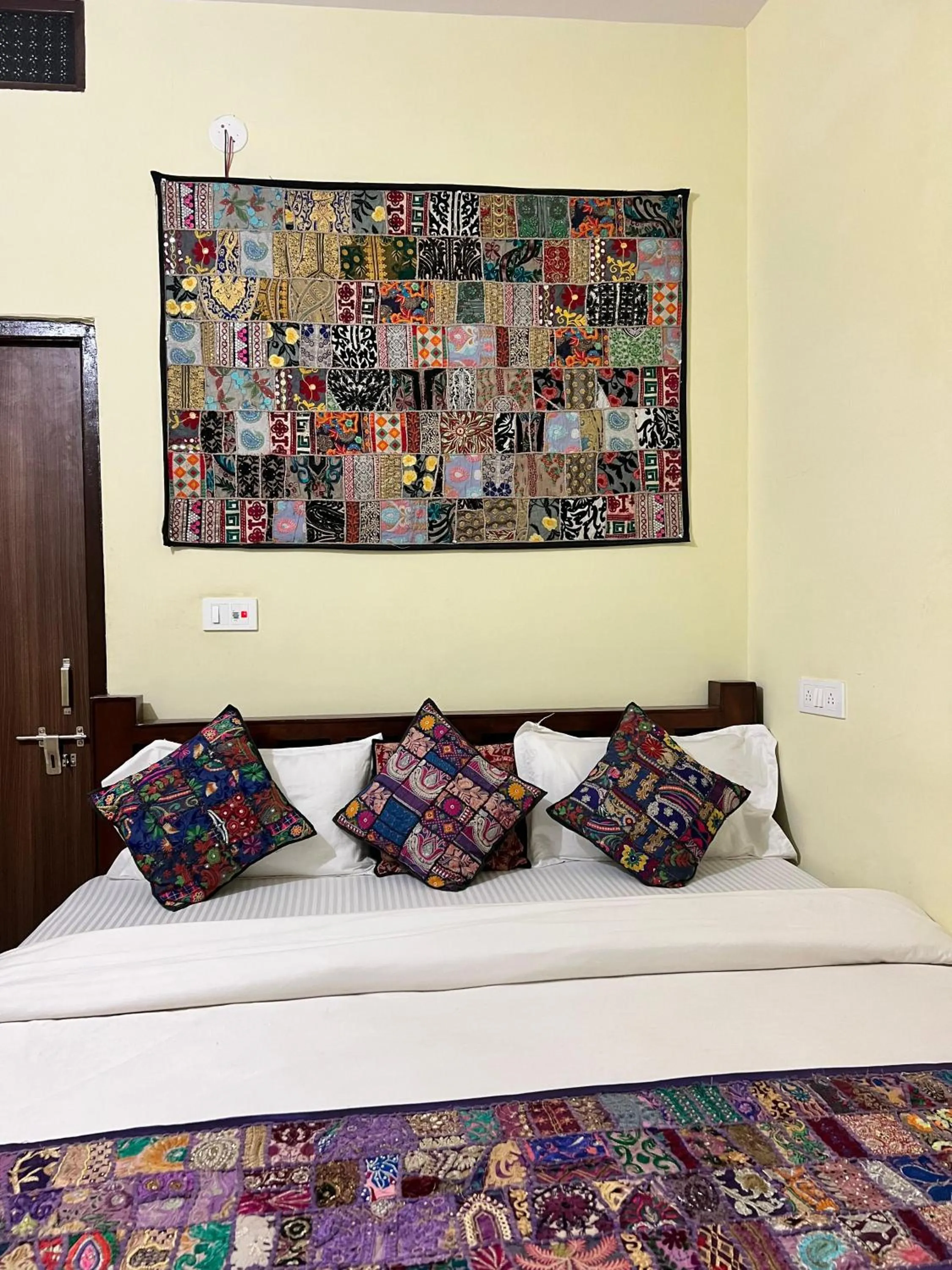 Bed in Relax Inn Jaisalmer