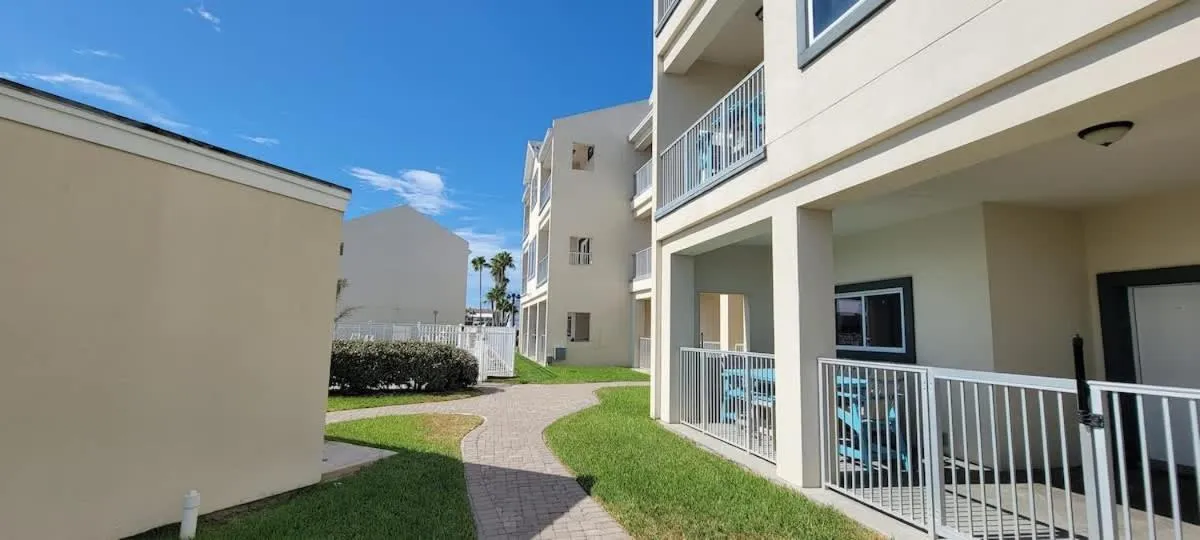 Property building in Tortuga Bay