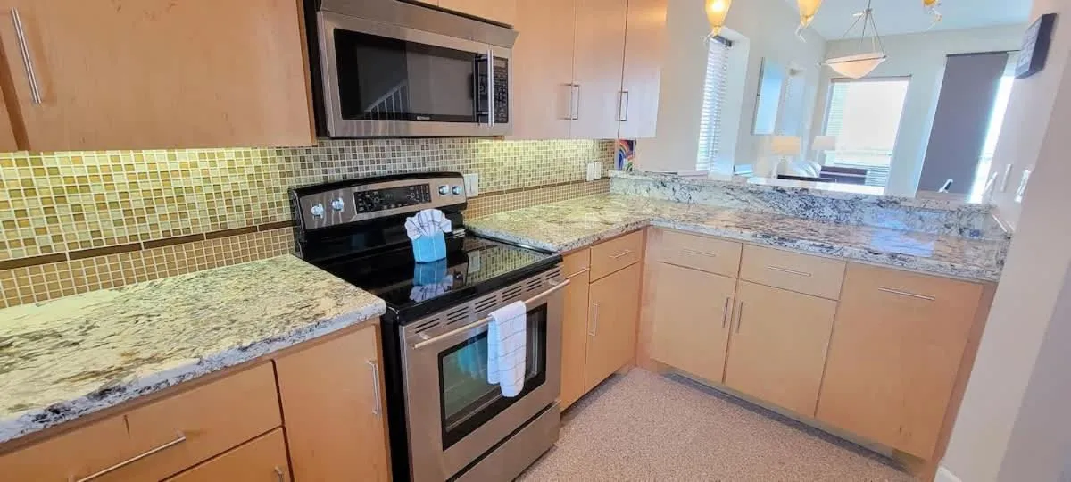 Kitchen or kitchenette in Tortuga Bay