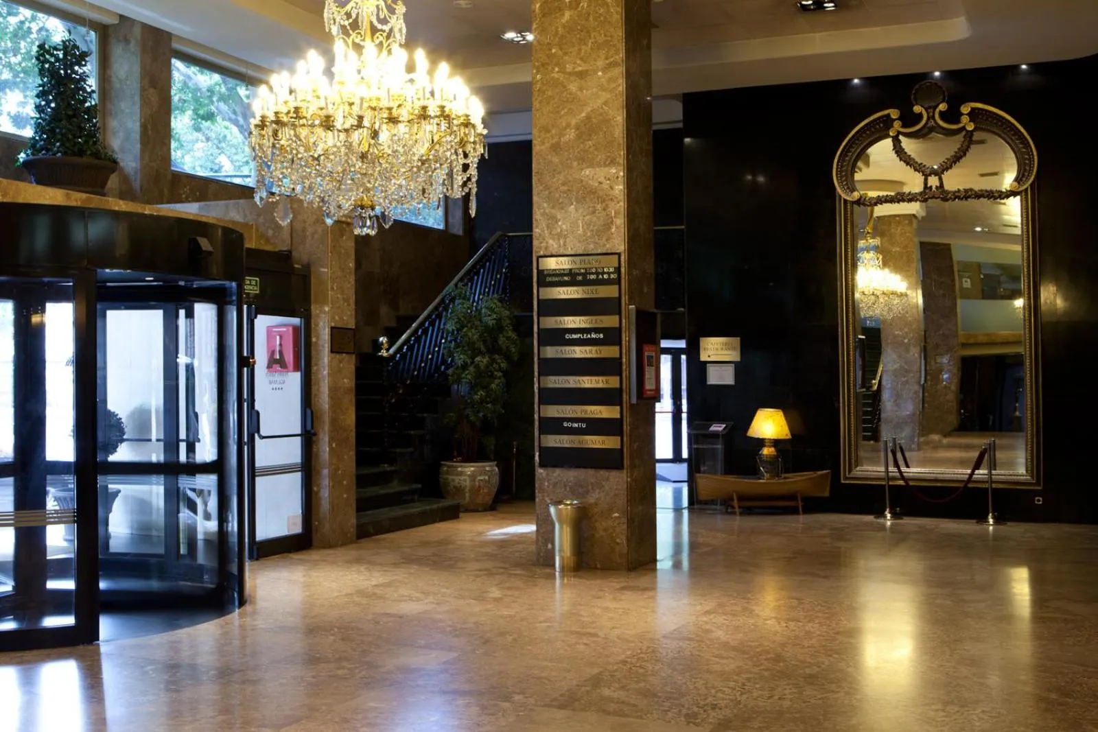 Lobby or reception in Agumar