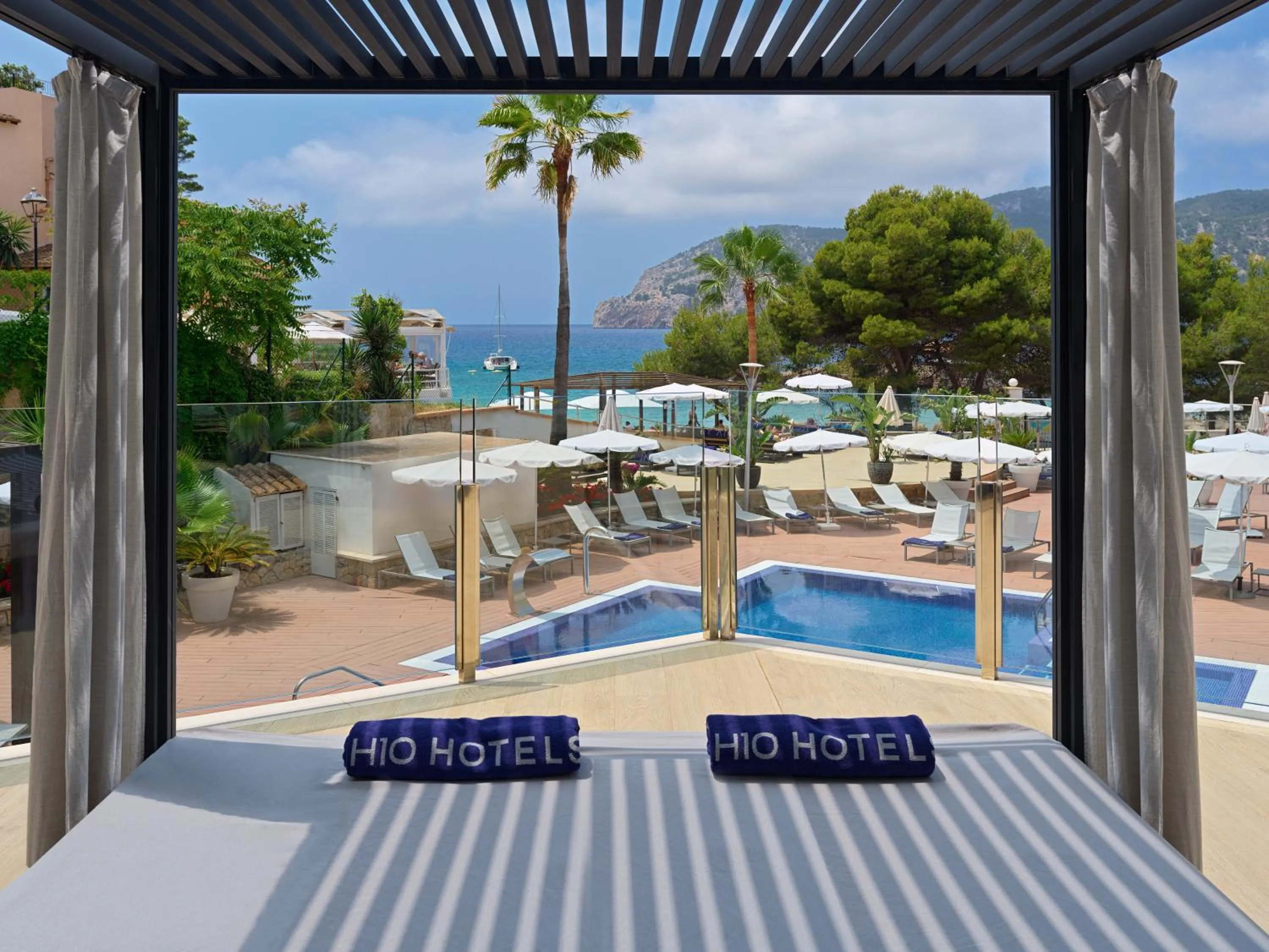 Balcony/Terrace in Boutique Hotel H10 Blue Mar - Adults Only
